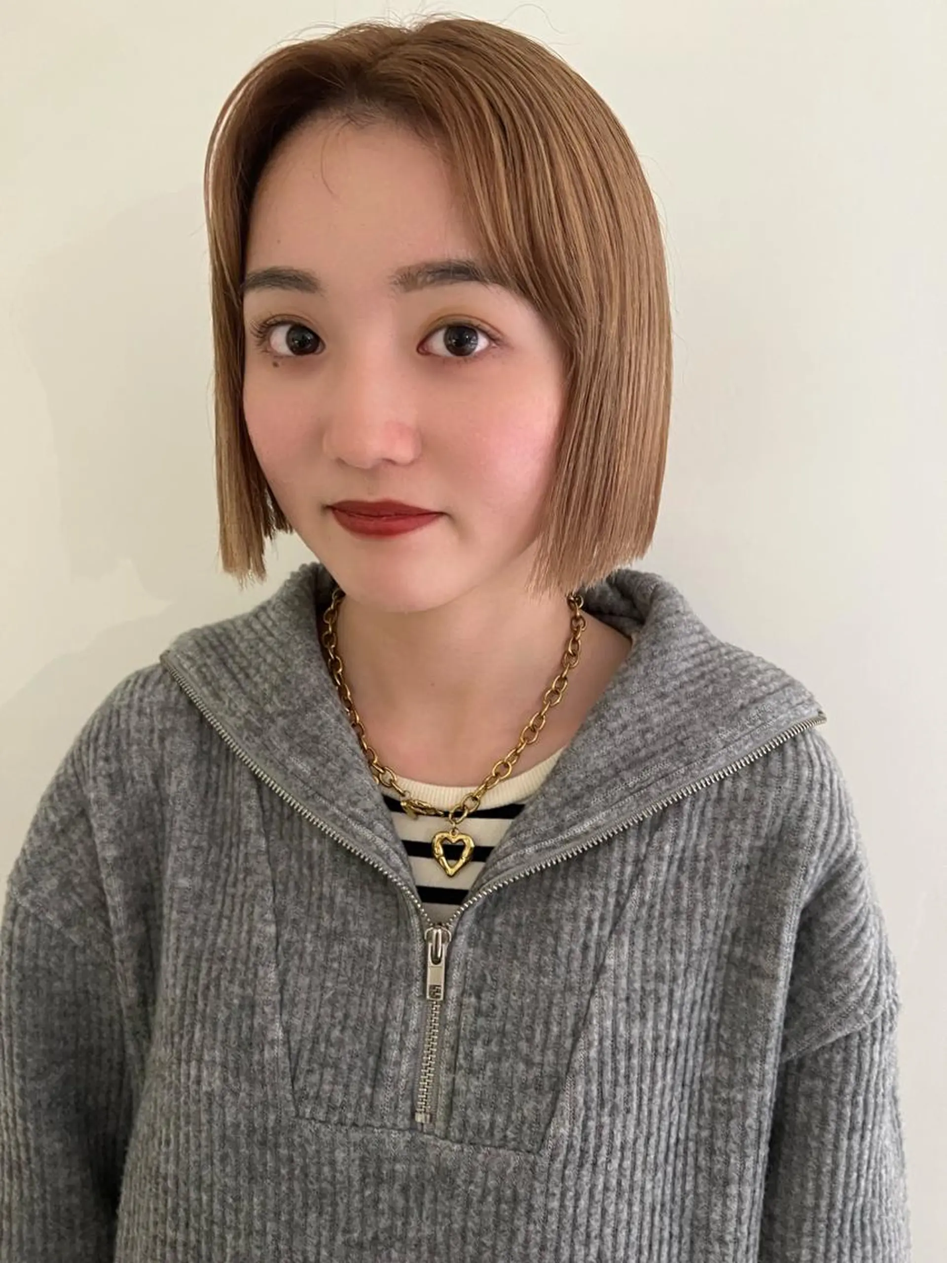 カラー ブリーチカラー🎀 韓国風/寺門美優のヘアスタイル