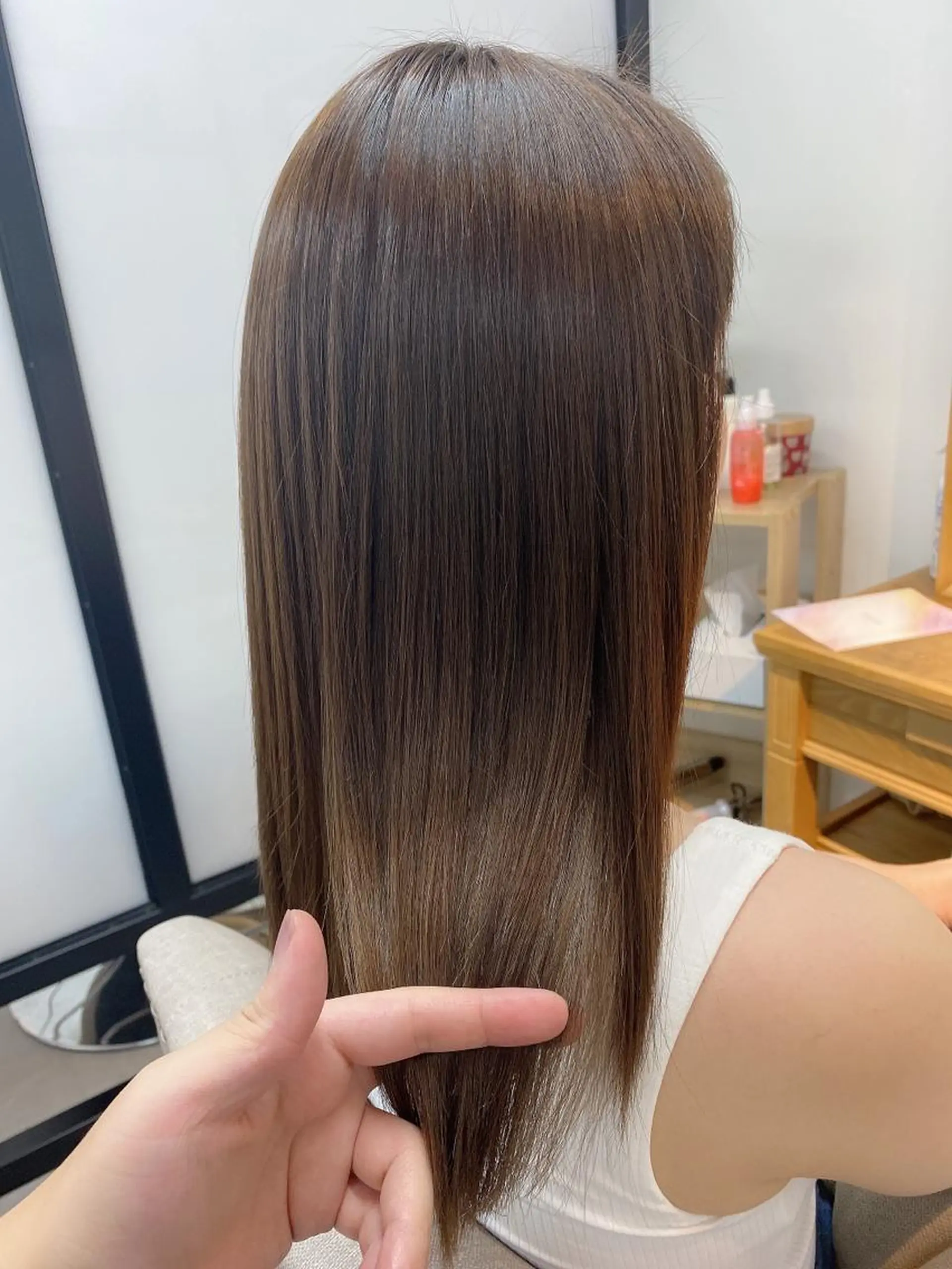 セミロング カット ヘアカラー トリートメント 透明感/ツヤ髪/ さら艶/前田祥汰のヘアスタイル