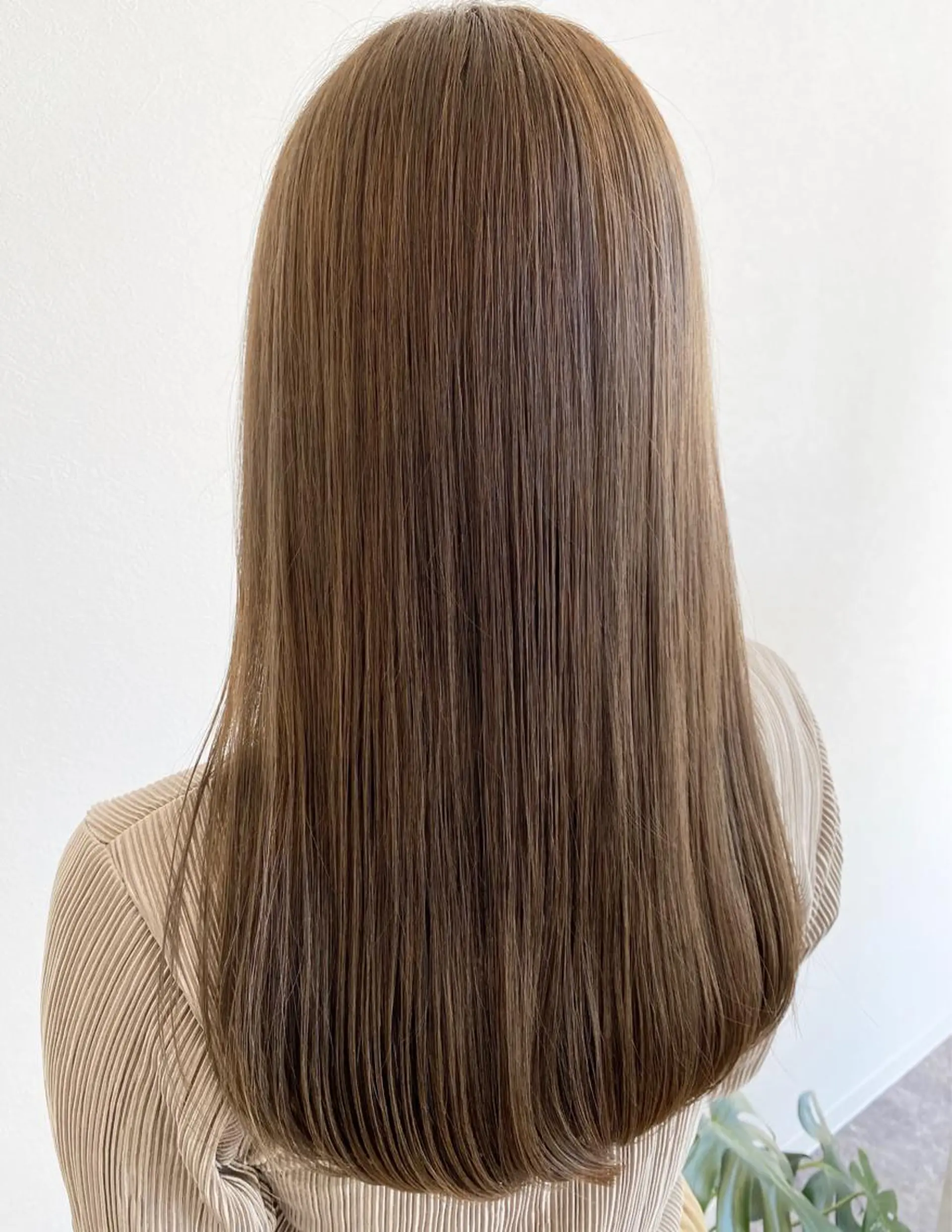 セミロング haretoki 髪質改善サロンのヘアスタイル