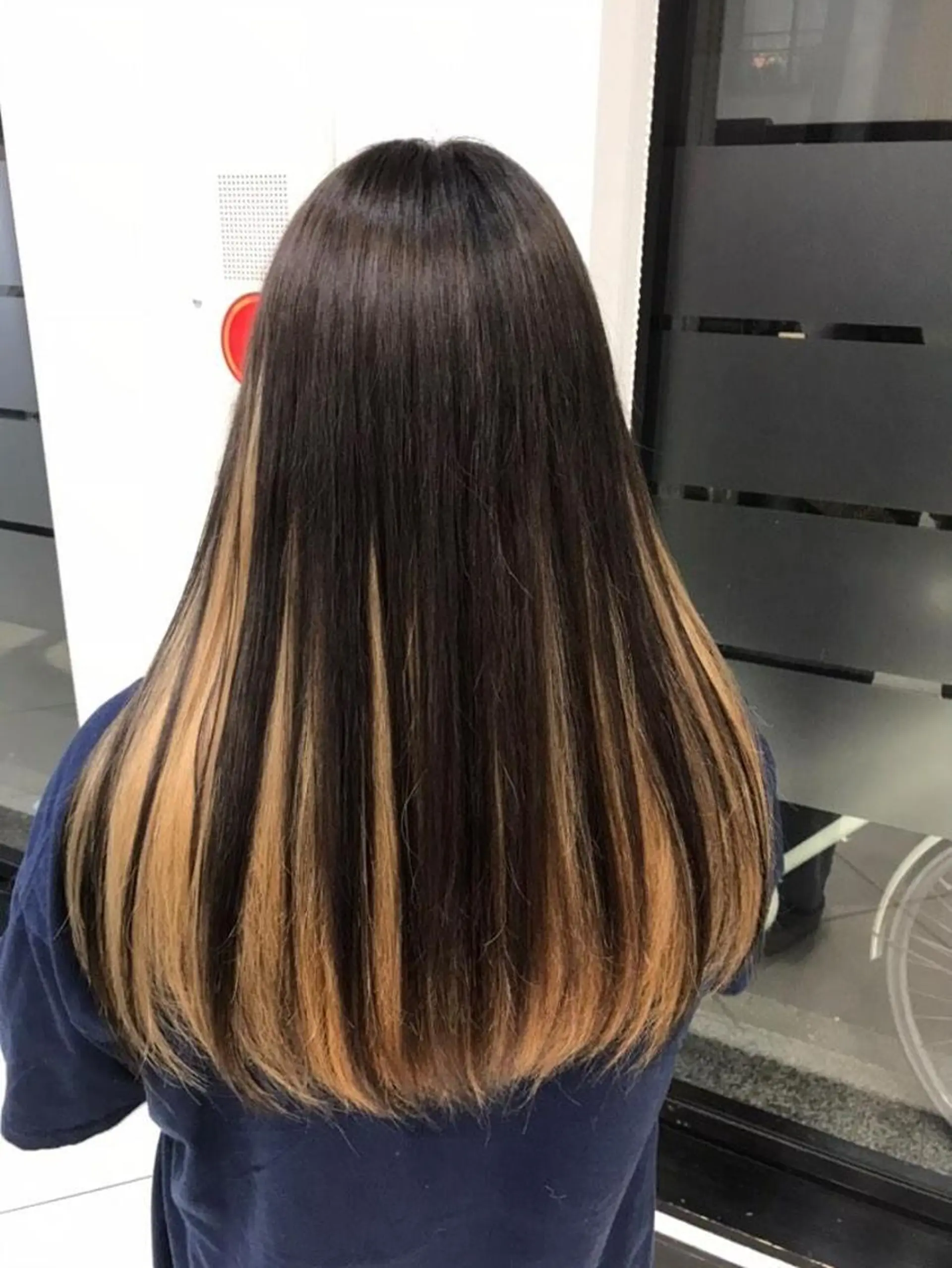 セミロング カラー 黒髪 ブロンド ホワイトブロンド あらげ 🌈推しカラー🌈ᵕのヘアスタイル