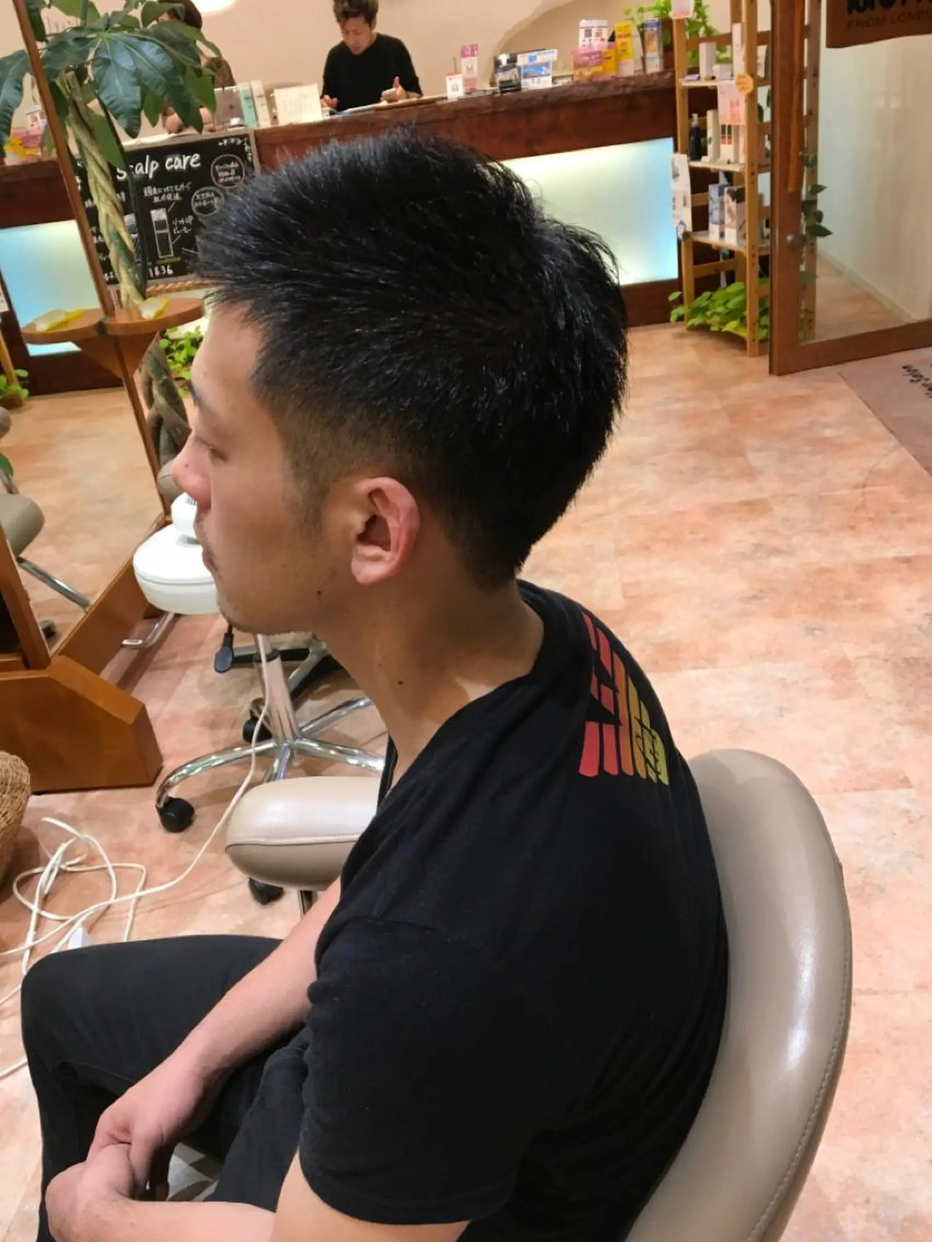 メンズ 鳥越 優志のヘアスタイル