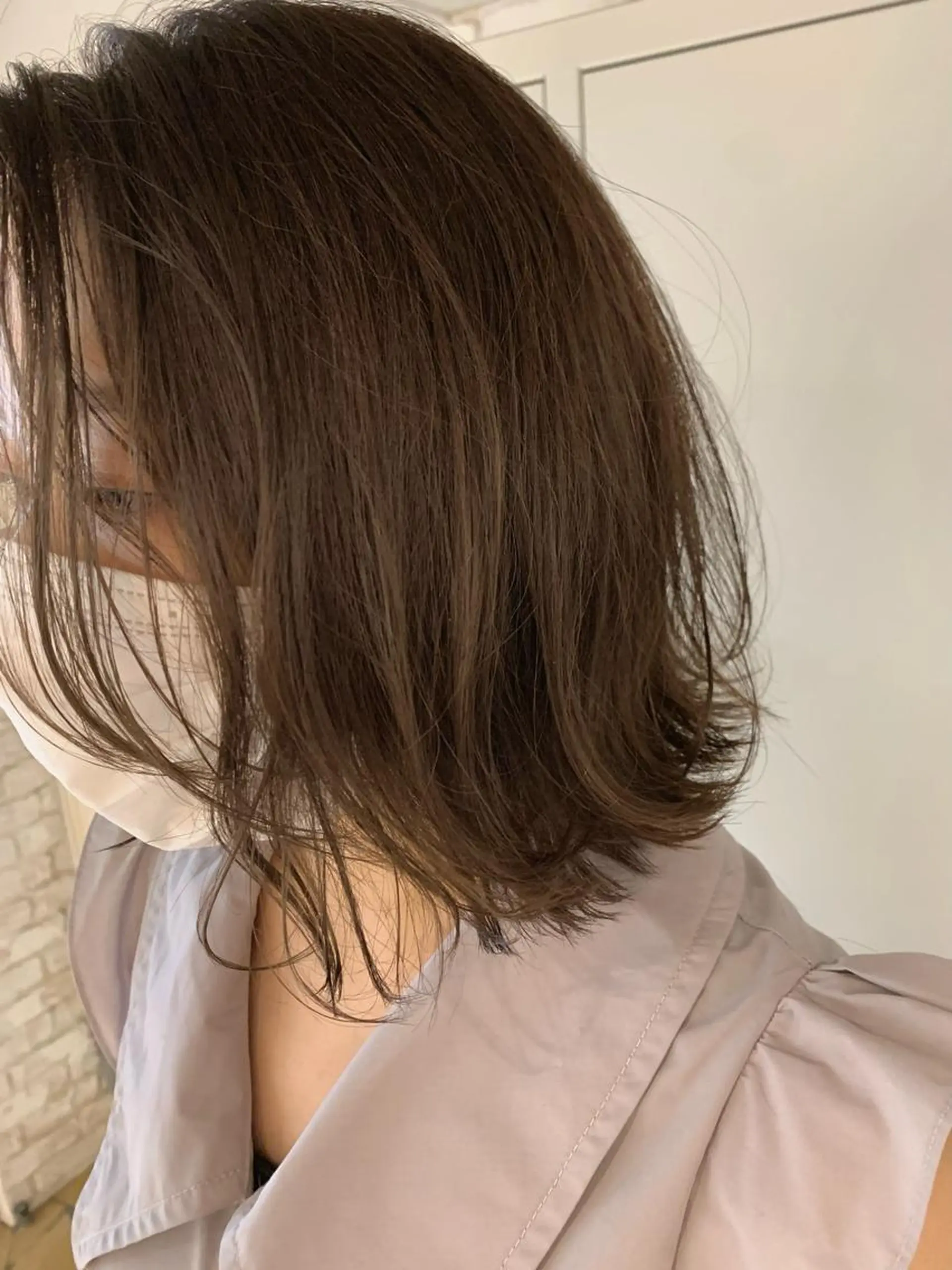 ミディアム 外ハネヘア ✨ハイトーン✨艶髪 ✨髪質改善✨和田のヘアスタイル