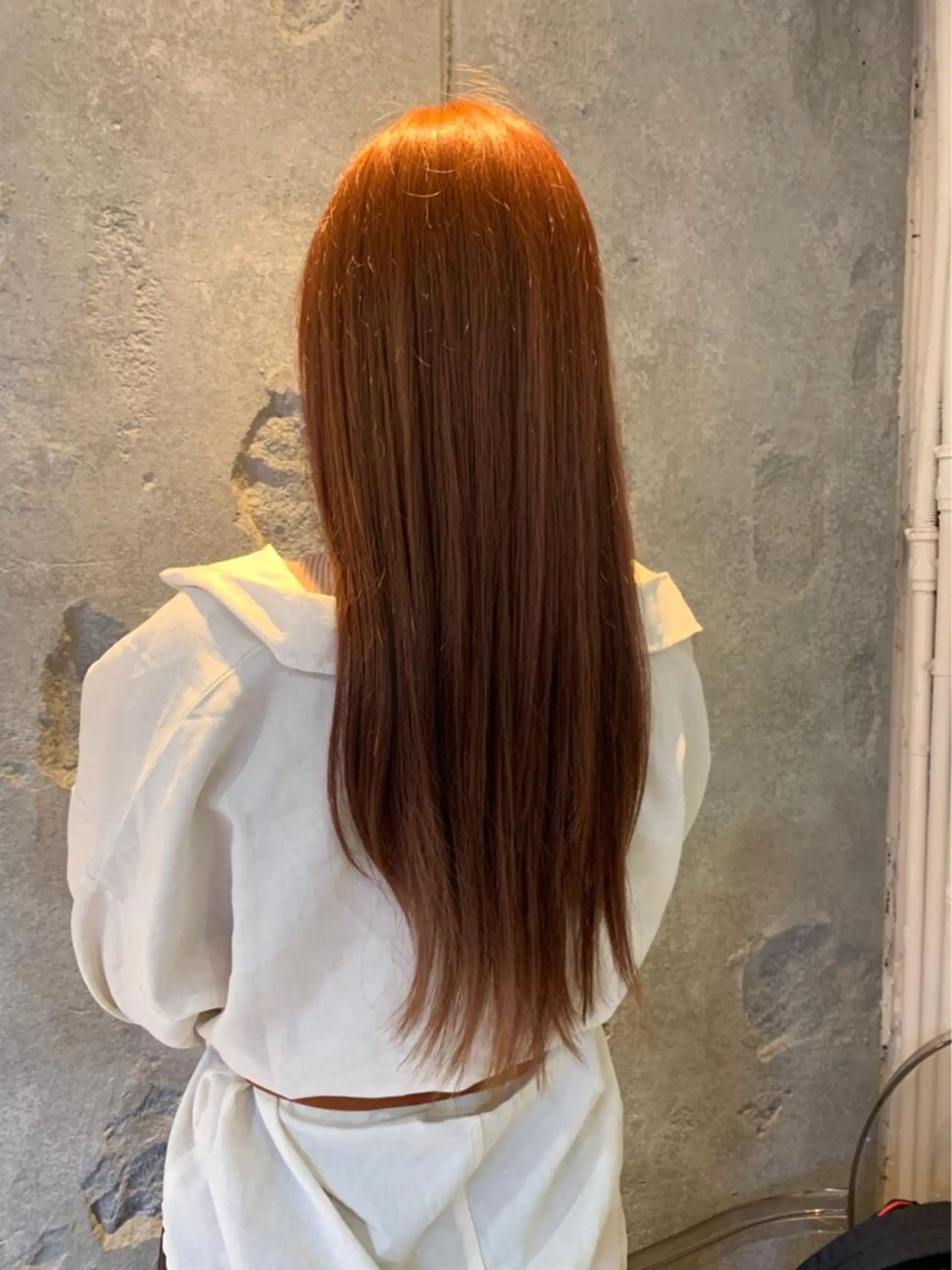 ロング カラー ブリーチ オレンジ 大久保 遥日のヘアスタイル