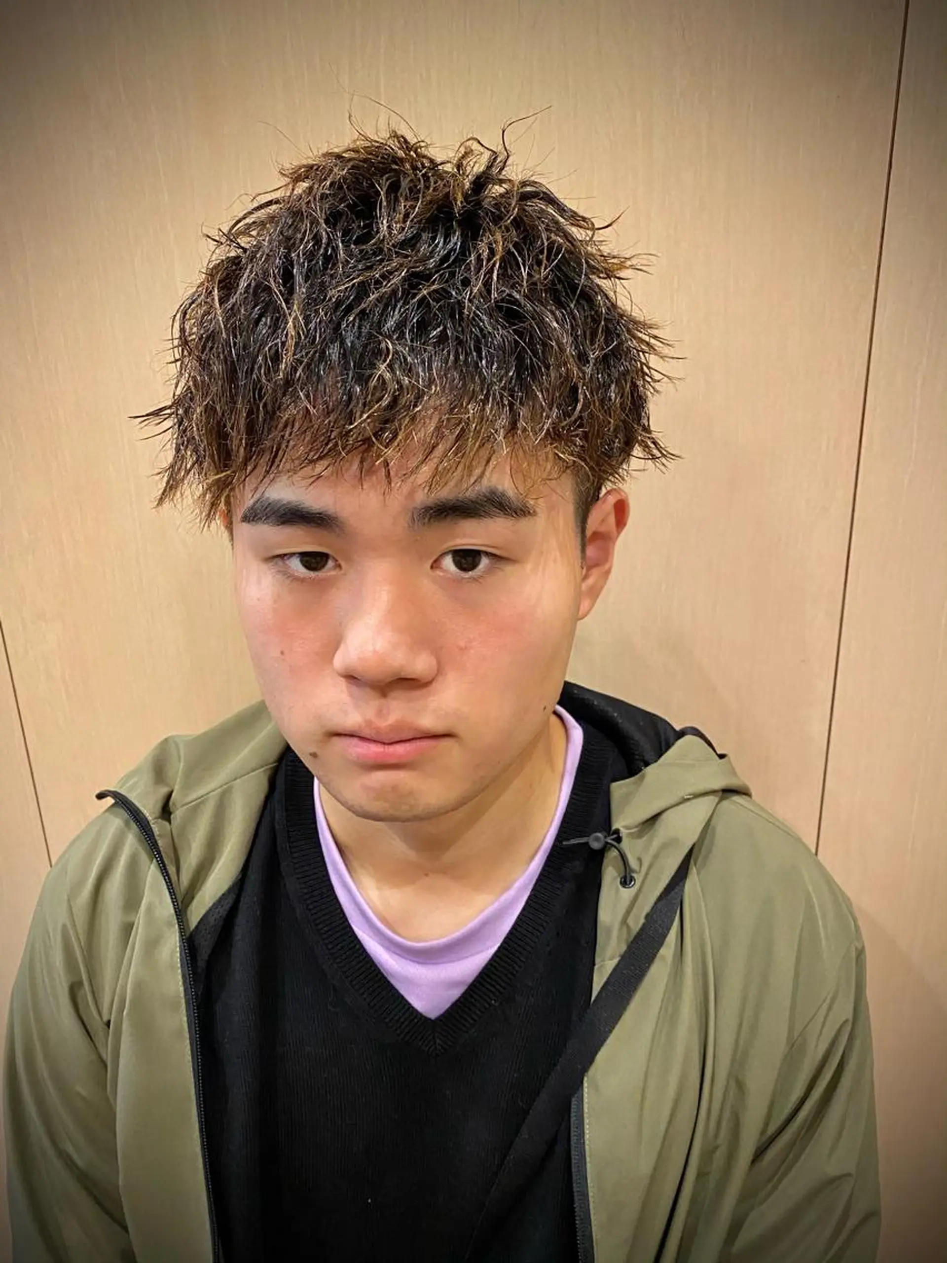 ショート パーマ メンズ 山田 哲平のヘアスタイル