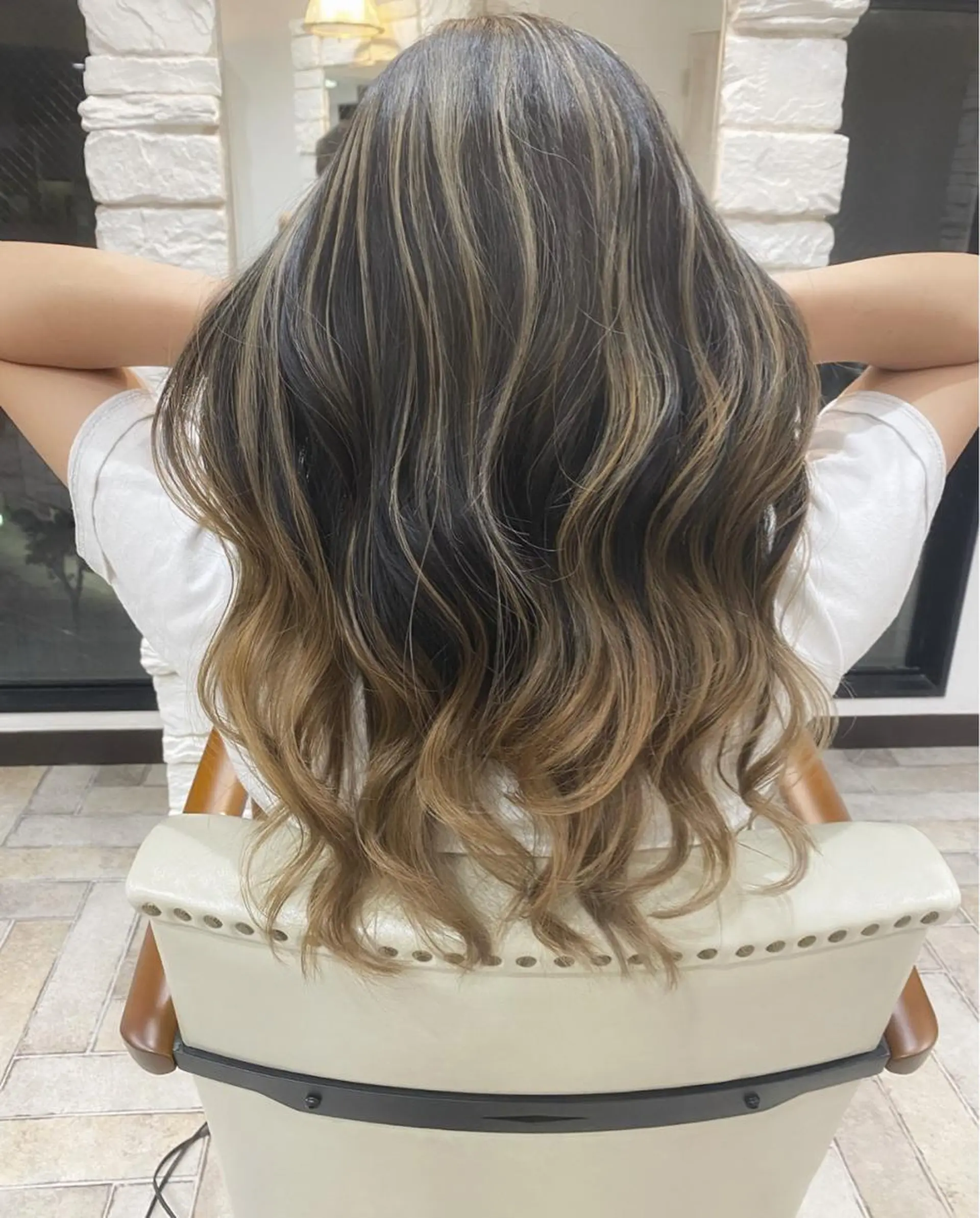 ロング レイヤーカット ヘアカラー トリートメント KEN ZOのヘアスタイル
