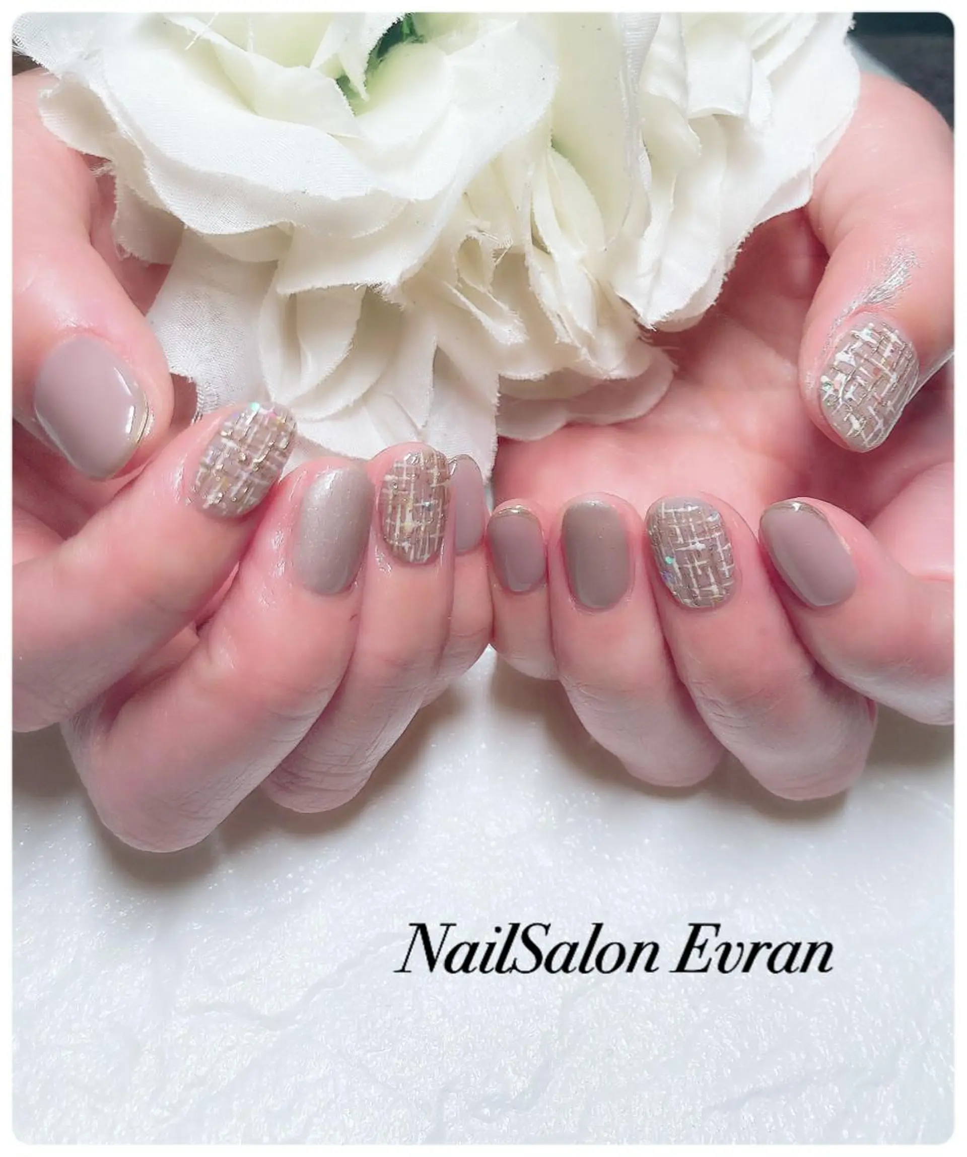 ネイル アートネイル フレンチネイル マグネットネイル 持ち込み ニュアンスネイル Nail salon Evranのネイルデザイン