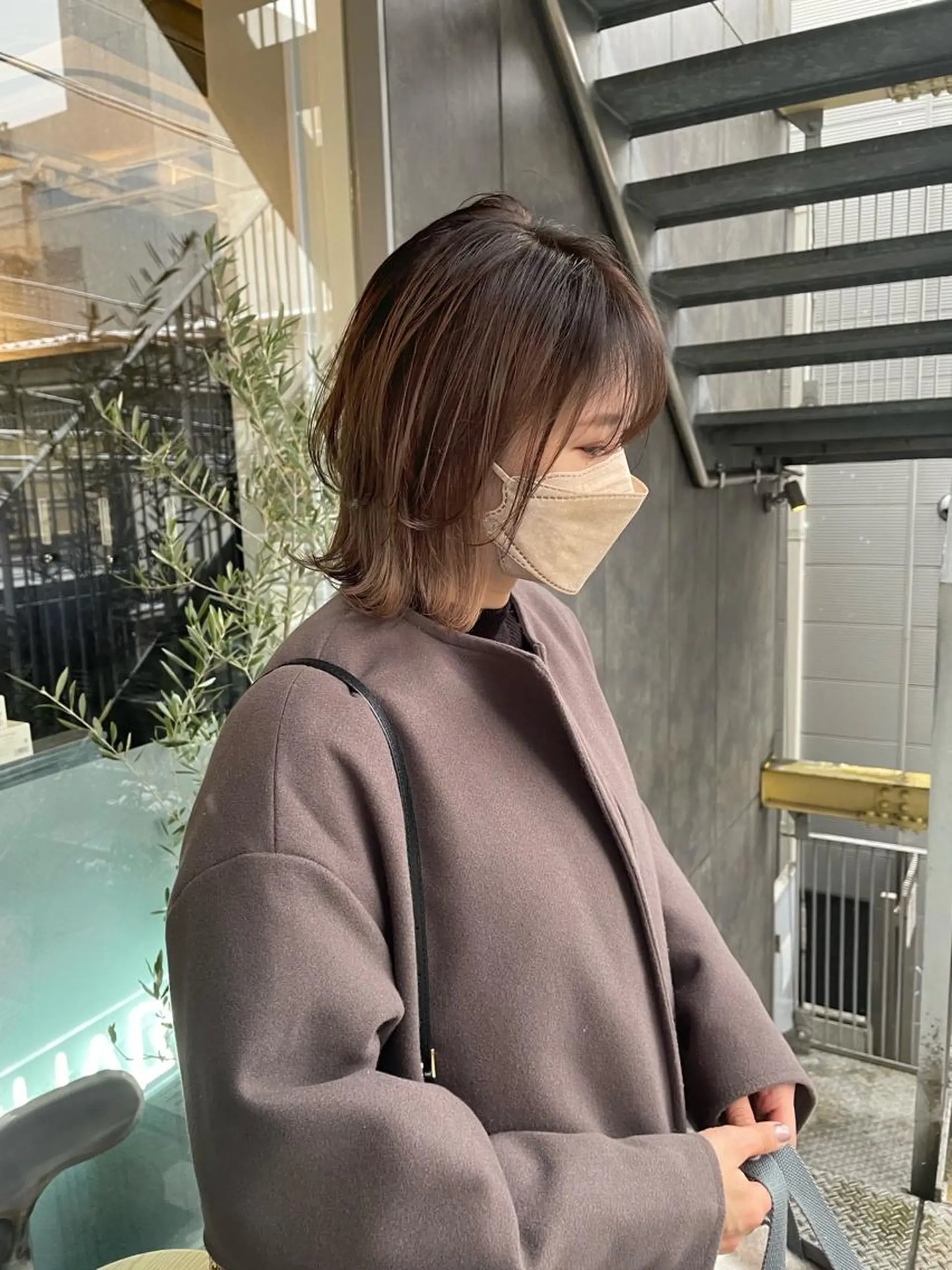 ミディアム カラー アッシュ アッシュブラウン ブリーチ ブラウンカラー ブリーチなしカラー 💐ナチュラルヘア Kroda💐のヘアスタイル