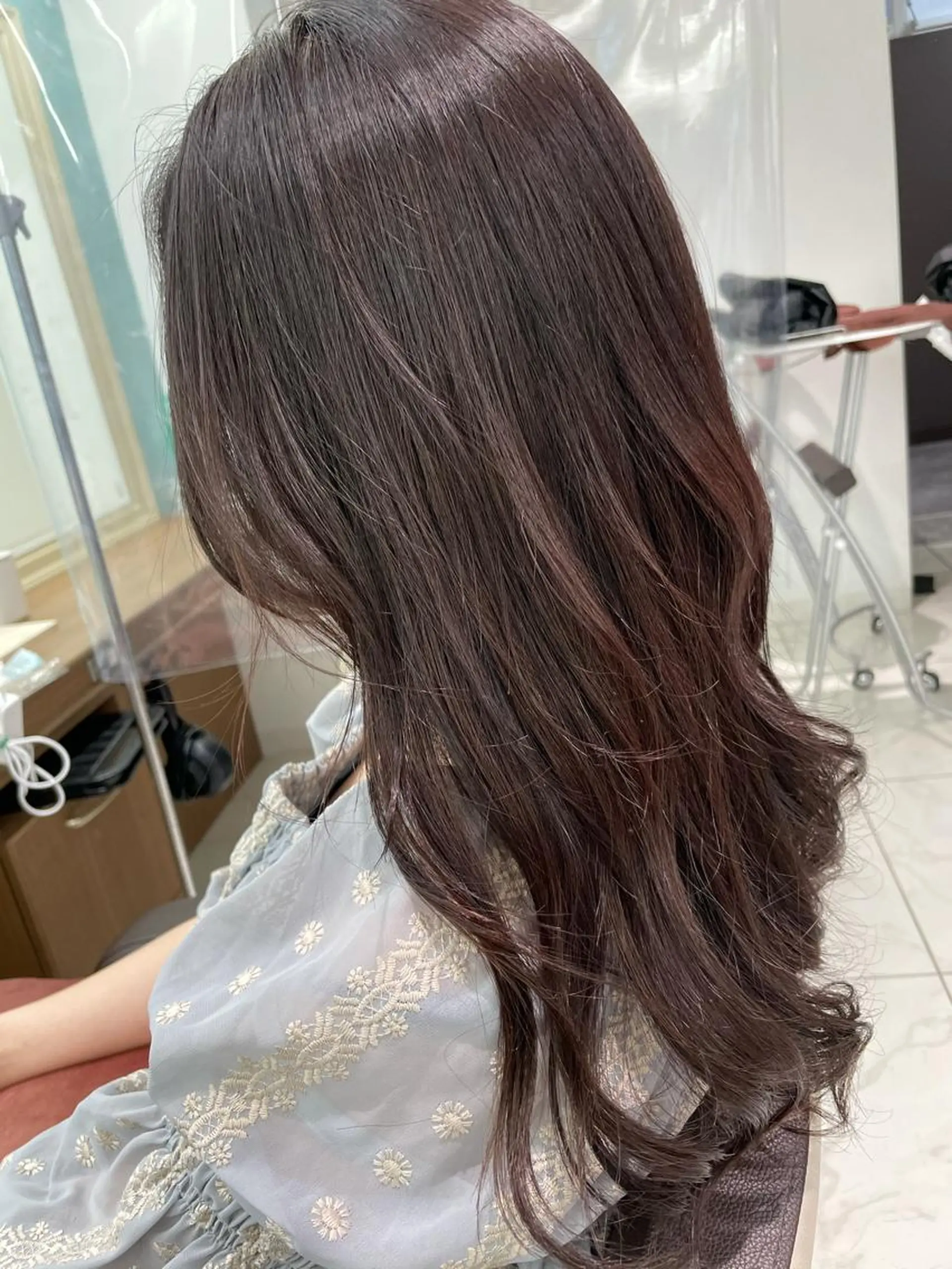 ロング カラー グレージュ ラベンダーカラー ラベンダーグレージュ ラベンダーグレー カット ヘアカラー 福島成美/髪質改善 縮毛矯正/カラーのヘアスタイル