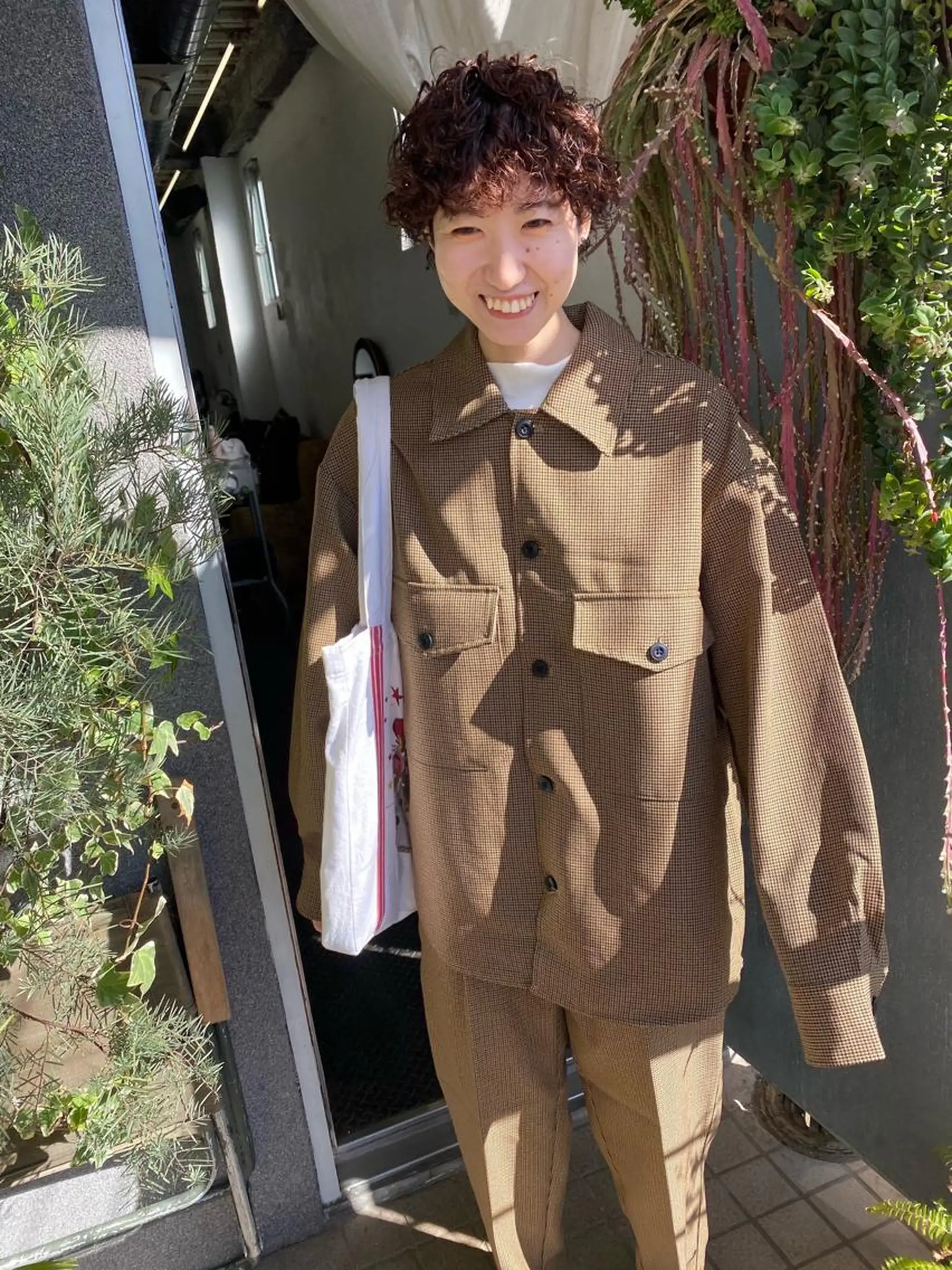 ショート パーマ ハイライト レイヤーカット ショートヘア カット パーマ トリートメント qiie/ワンカラー インナーカラーのヘアスタイル