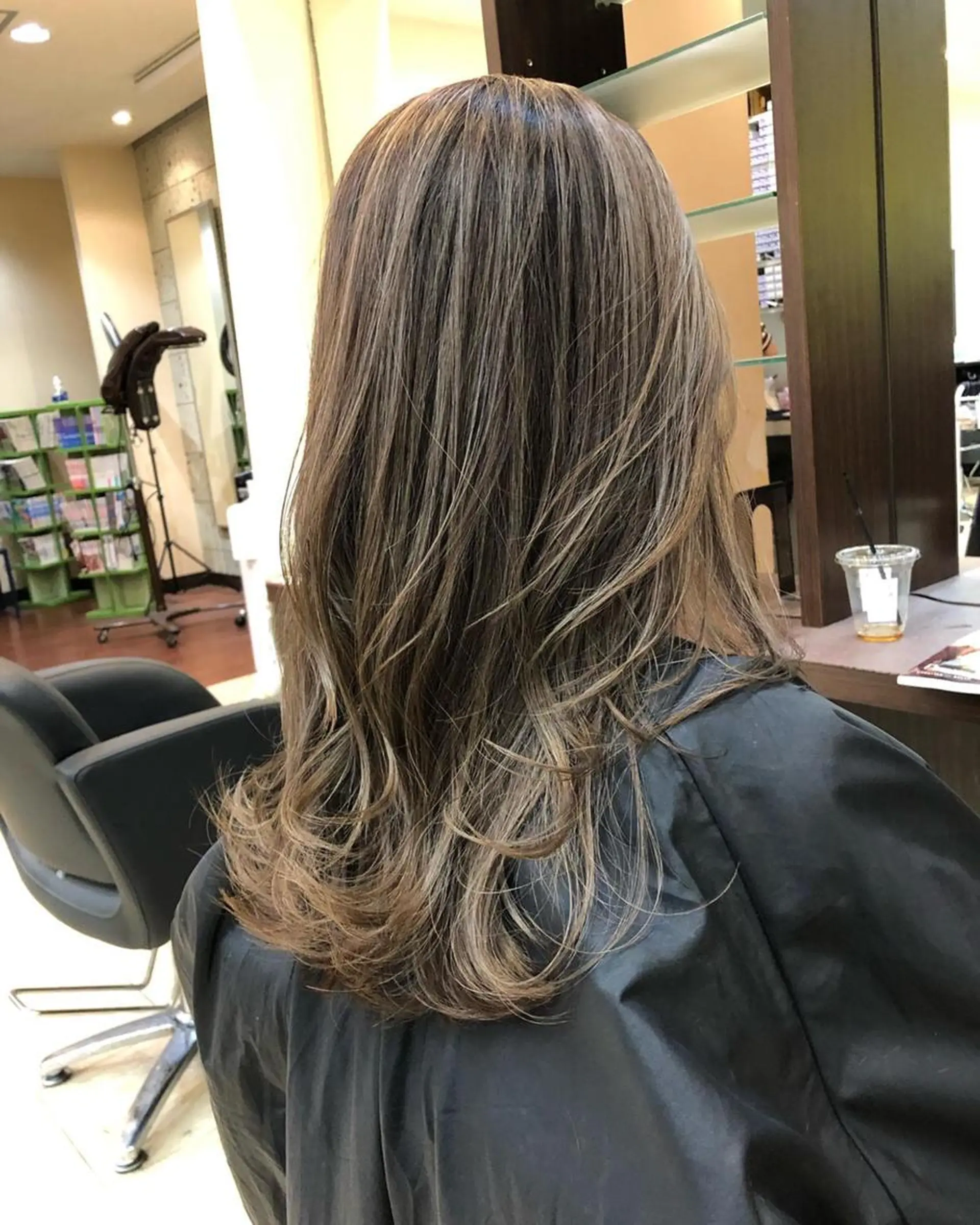 ショート カラー パーマ ヘアアレンジ メンズ メンズバレイヤージュ メンズブリーチ メンズハイライト メンズハイトーン メンズインナーカラー yasu ヤスのヘアスタイル