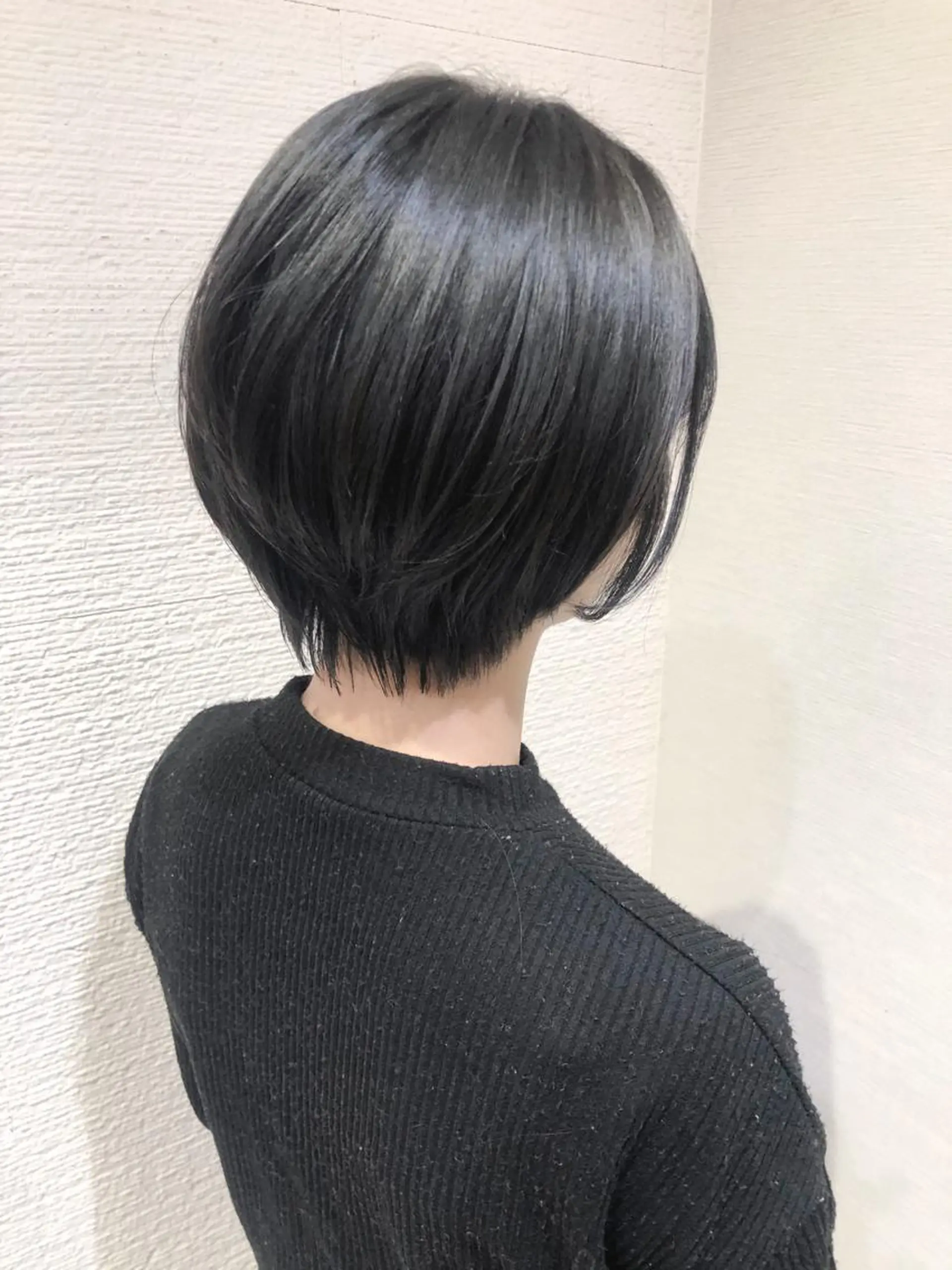 ショート カラー 三鷹で1番ショート ボブをカットする新谷のヘアスタイル