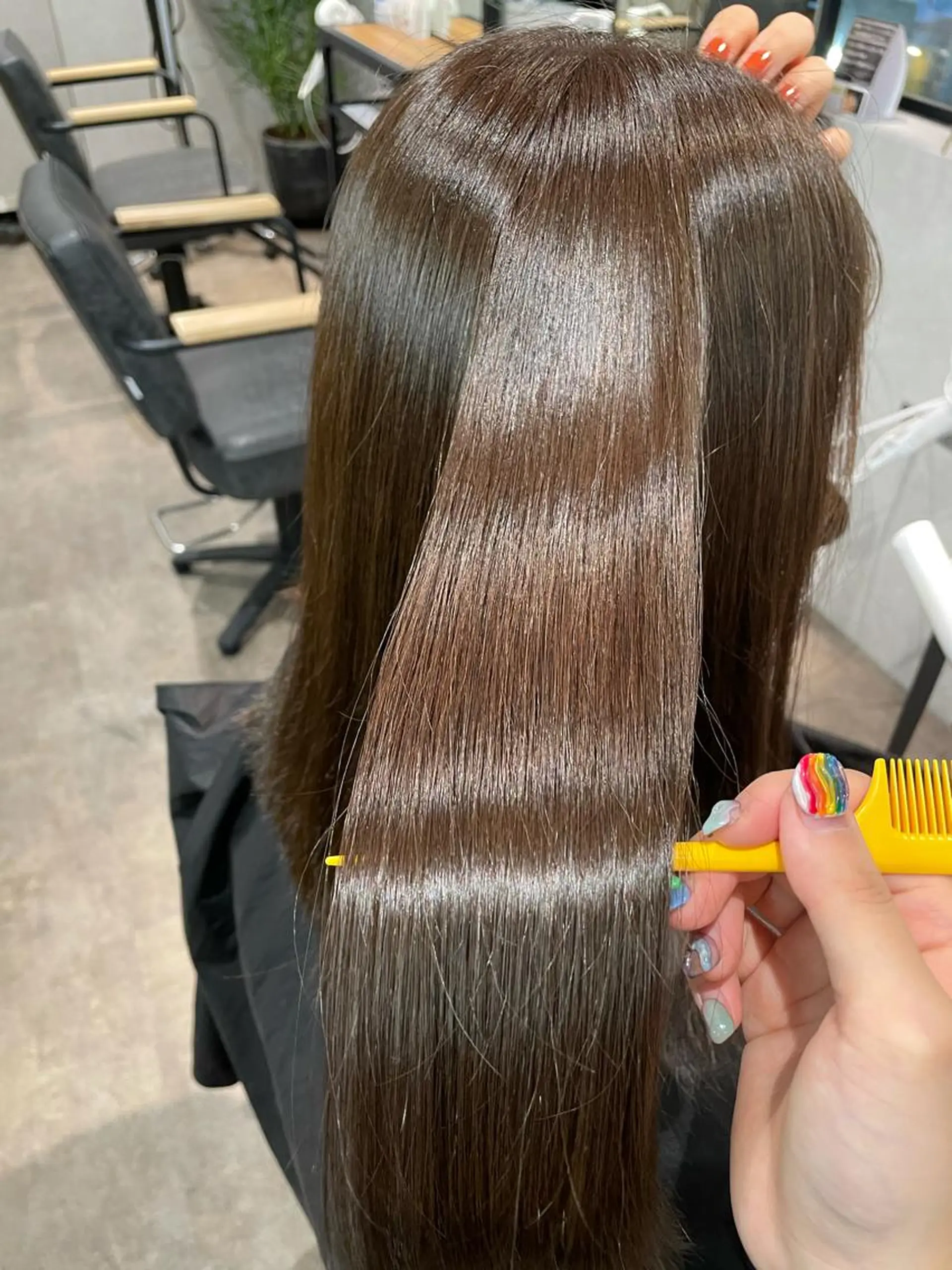 セミロング カラー 髪質改善 トリートメント トリートメント ナチュラル透明感🌱 小山美樹子のヘアスタイル