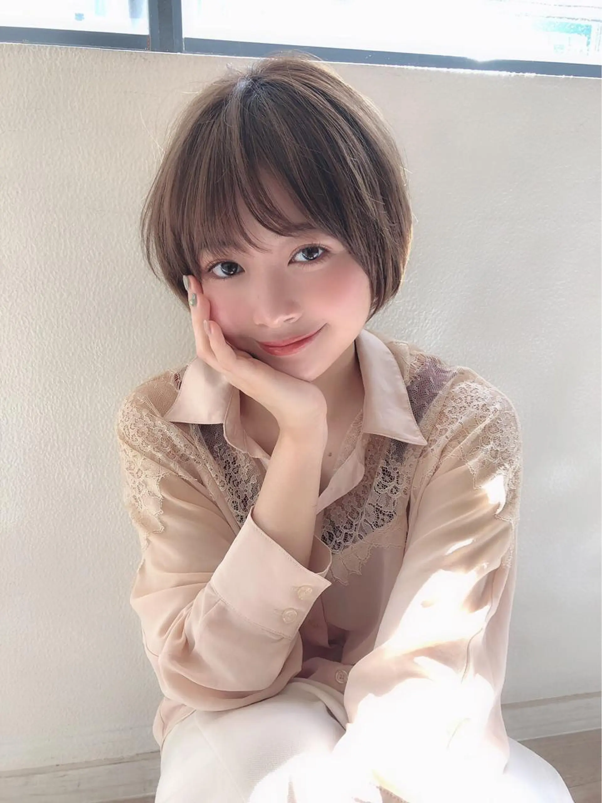 ショート ショートヘア 小顔カット 上田 ヒロツグのヘアスタイル