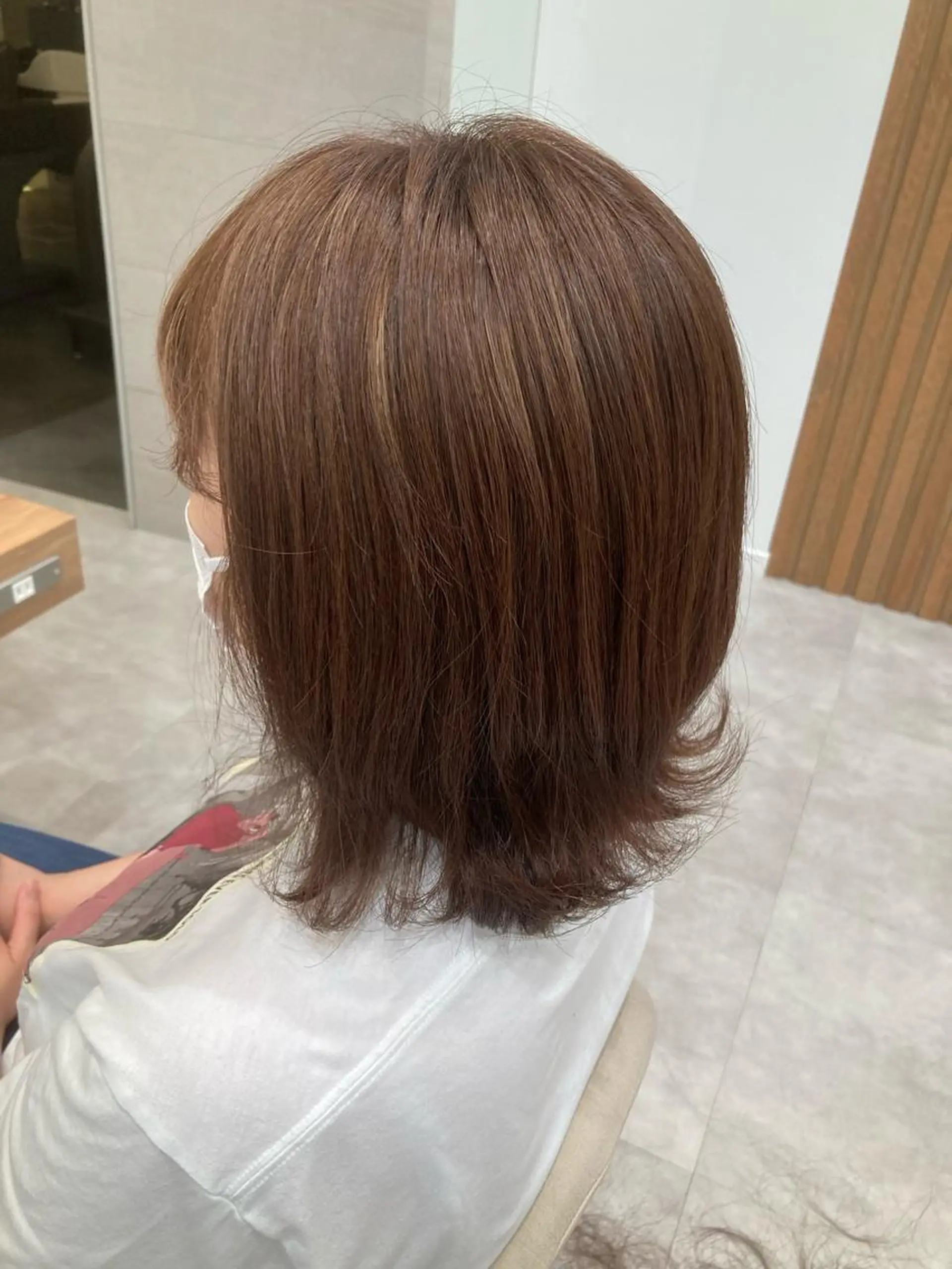 セミロング カラー 一ノ瀬 蘭のヘアスタイル