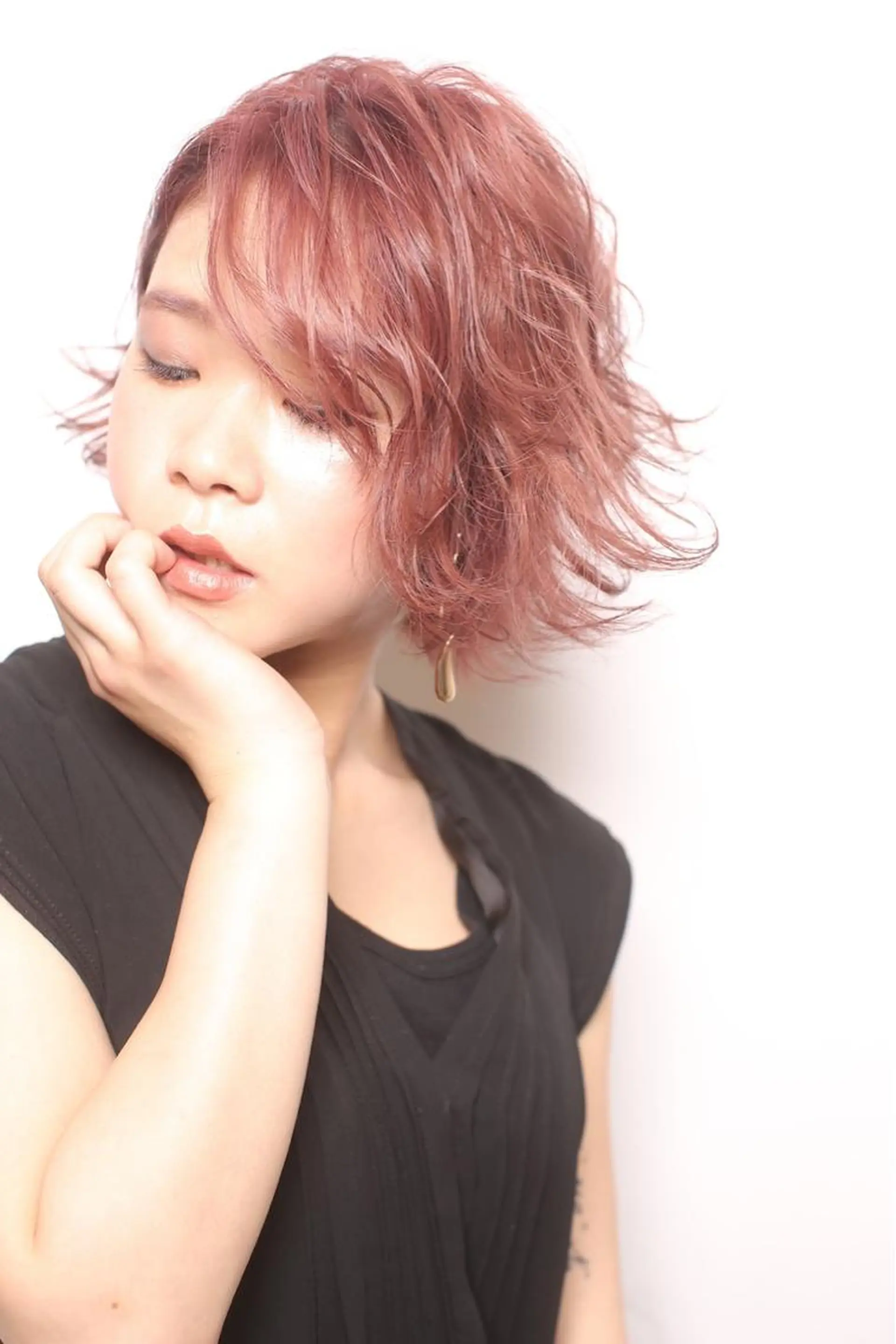 ミディアム カラー ピンクカラー Lee 甲子園のヘアスタイル