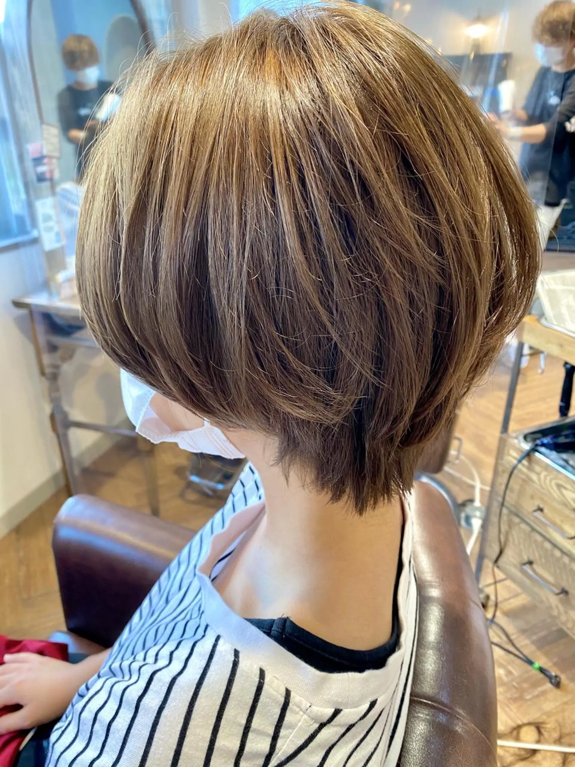 ショート カラー ベージュカラー イルミナカラー ボブ くびれヘア ショートヘア カット ヘアカラー トリートメント 美髪・髪質改善 有田怜平のヘアスタイル