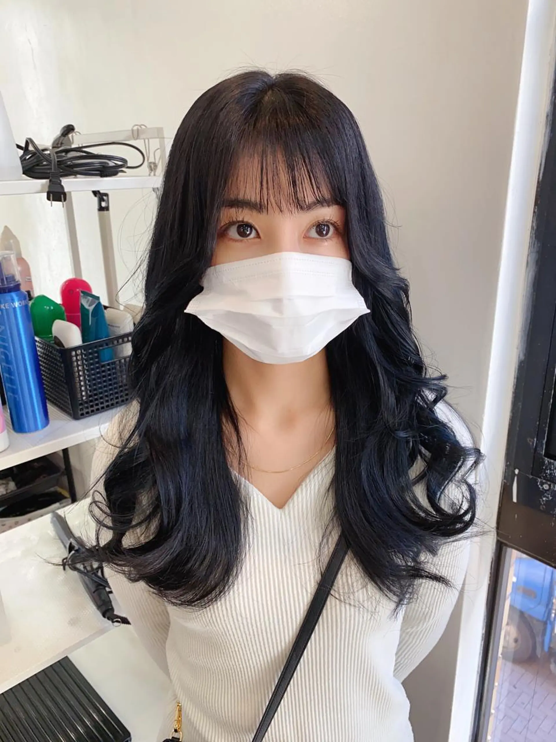 ロング カラー 黒髪 ブルーカラー ブルーブラック レイヤーカット ワンホンレイヤー カット ヘアカラー トリートメント 韓国ヘア🇰🇷 スズキのヘアスタイル