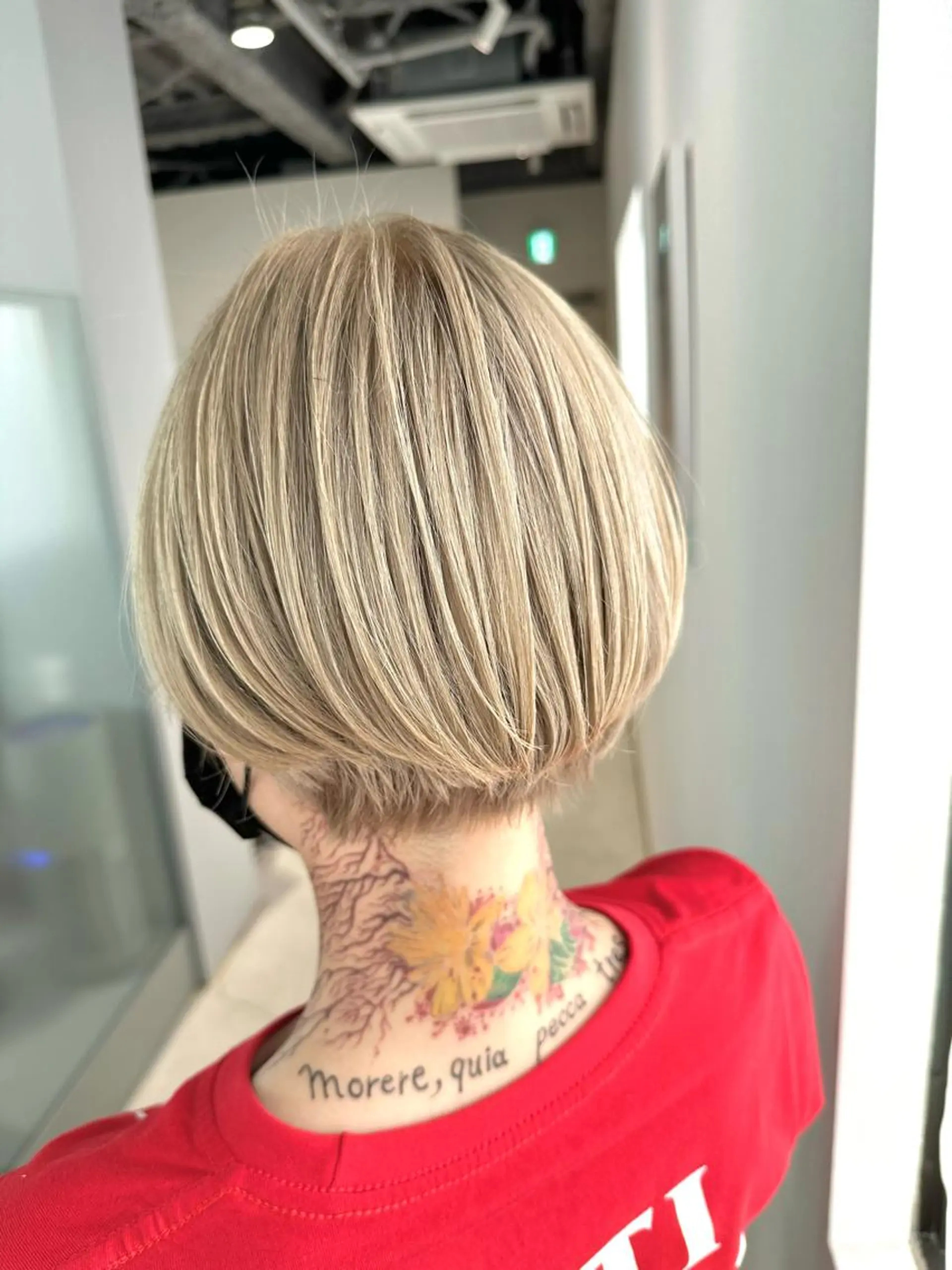 カラー ベージュカラー シルバー シルバーベージュ MUK ムクのヘアスタイル