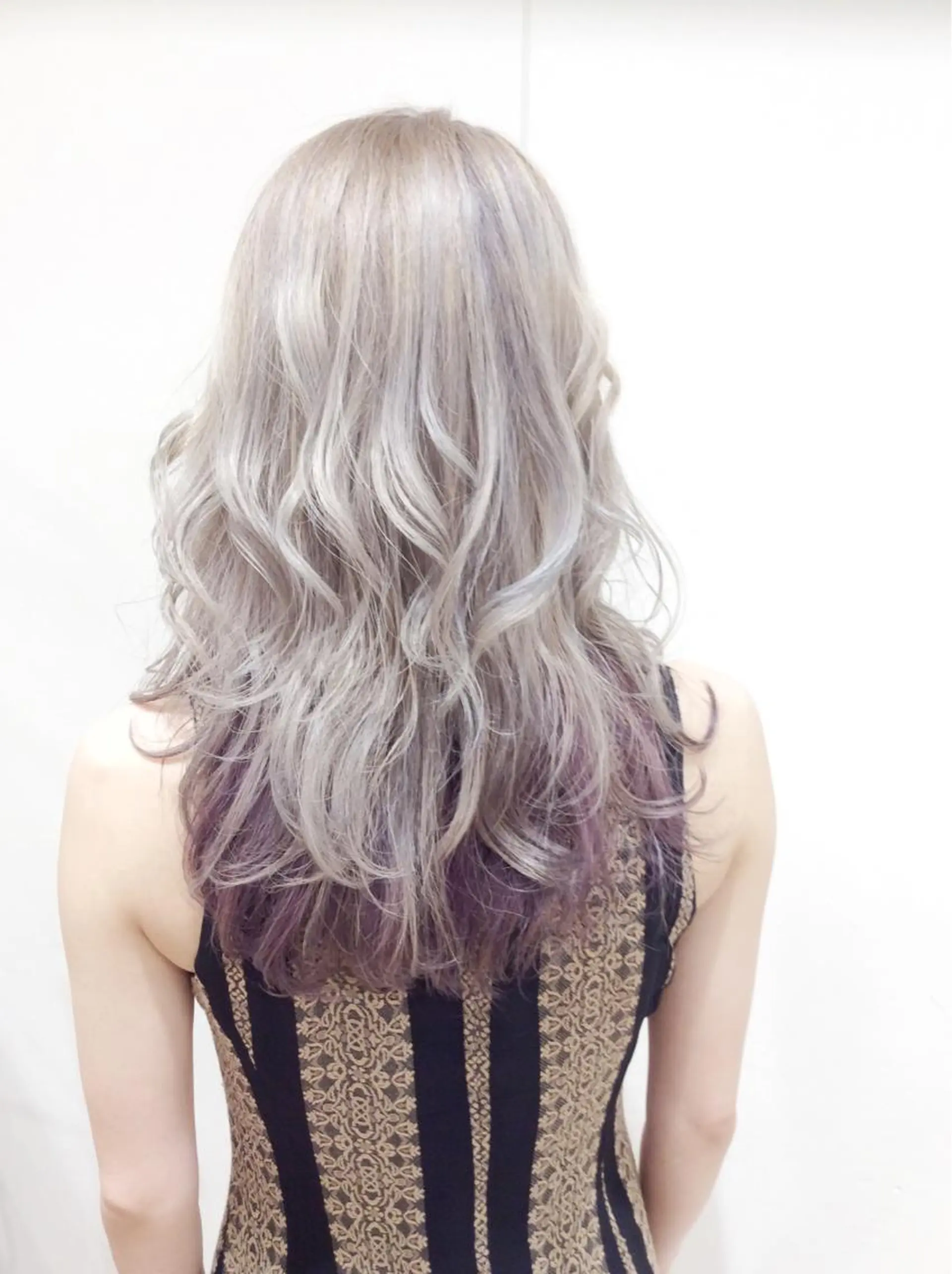 ロング カラー グレージュ インナーカラー バイオレットカラー カット ヘアカラー Shingo #パーマのヘアスタイル