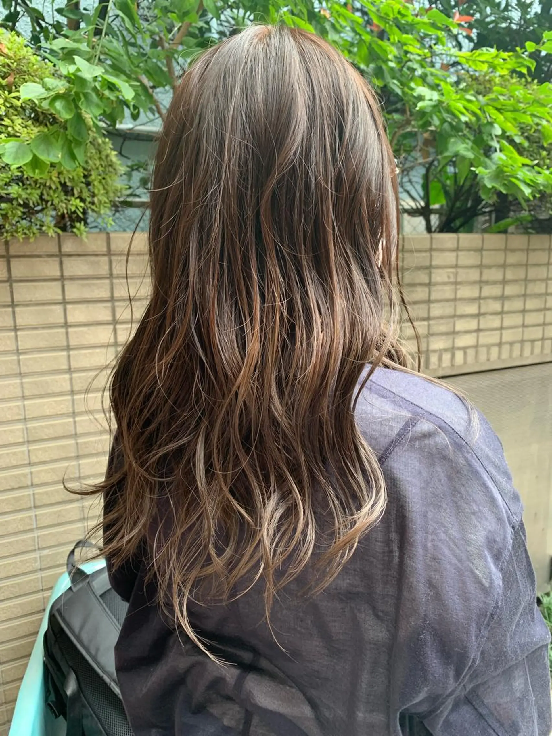 セミロング カラー ブリーチ グラデーションカラー ピンクカラー 澤井 佑果のヘアスタイル