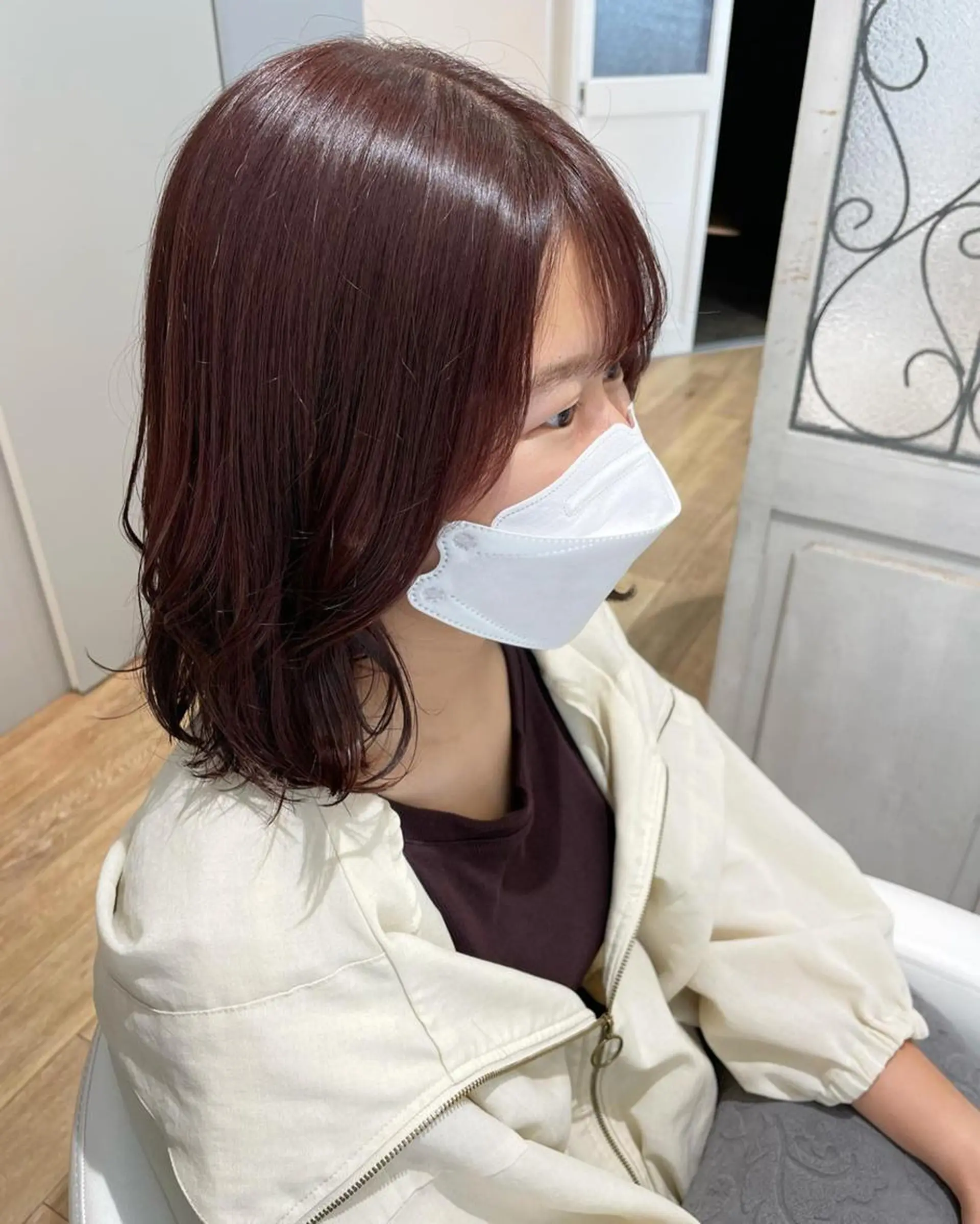 ミディアム カラー パーマ ヘアアレンジ メンズ キッズ ネイル マツエク・マツパ メンズブリーチ ブリーチ ブラウンカラー ブリーチなしカラー ピンクカラー ヘアカラー トリートメント 🫧垢抜けヘア🫧 SHIORIのヘアスタイル