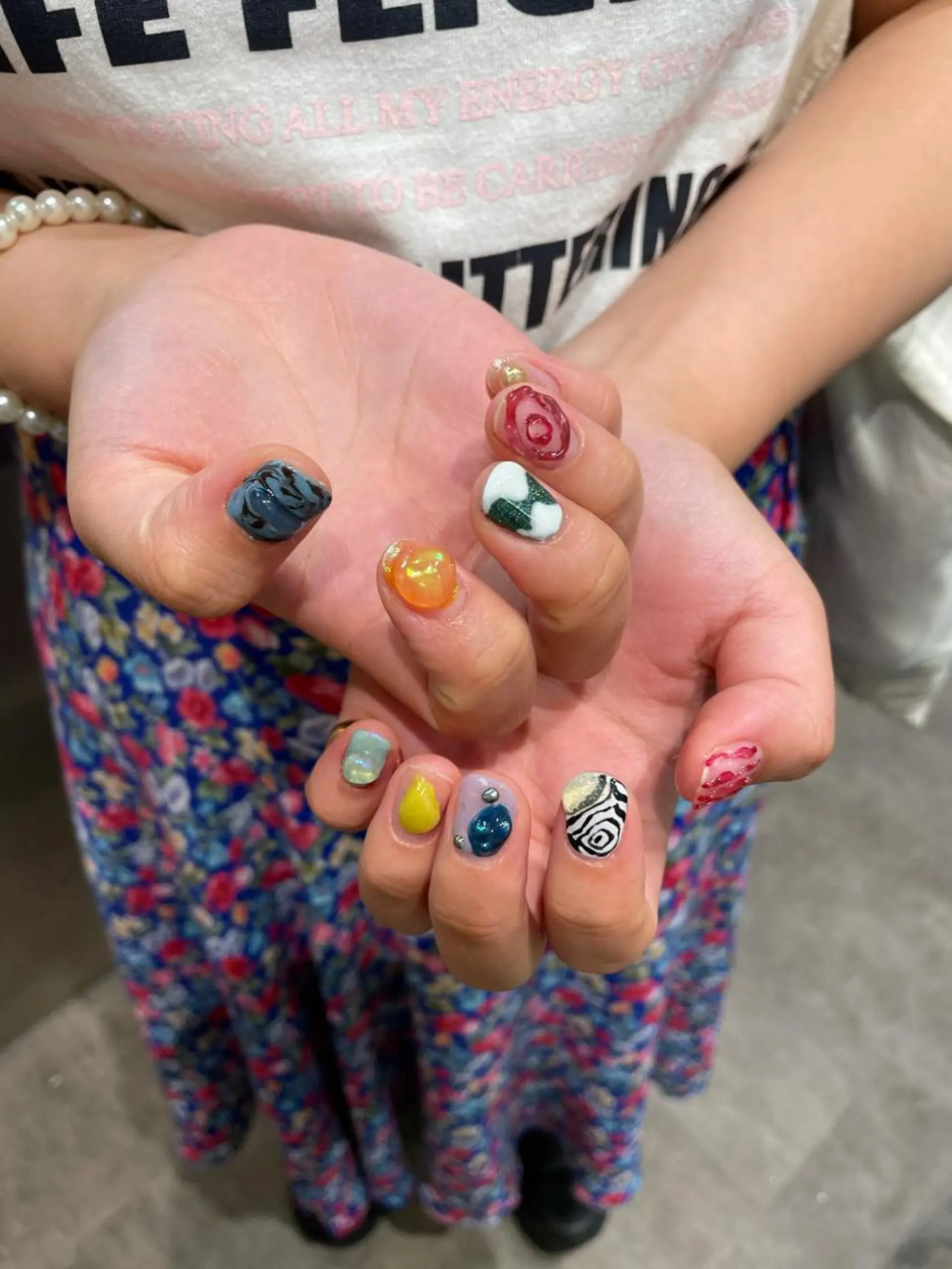 ネイル 持ち込み ハンドネイル ナチュラル透明感🌱 小山美樹子のヘアスタイル