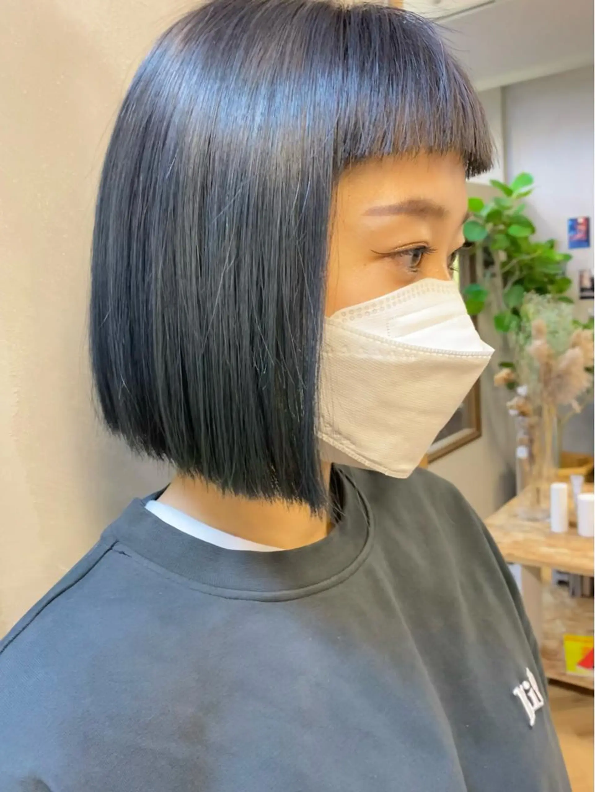 ミディアム カラー ブリーチ ブルーカラー グラデーションカラー カット ヘアカラー トリートメント ハル🌸柔色/ ブリーチなし/艶髪のヘアスタイル