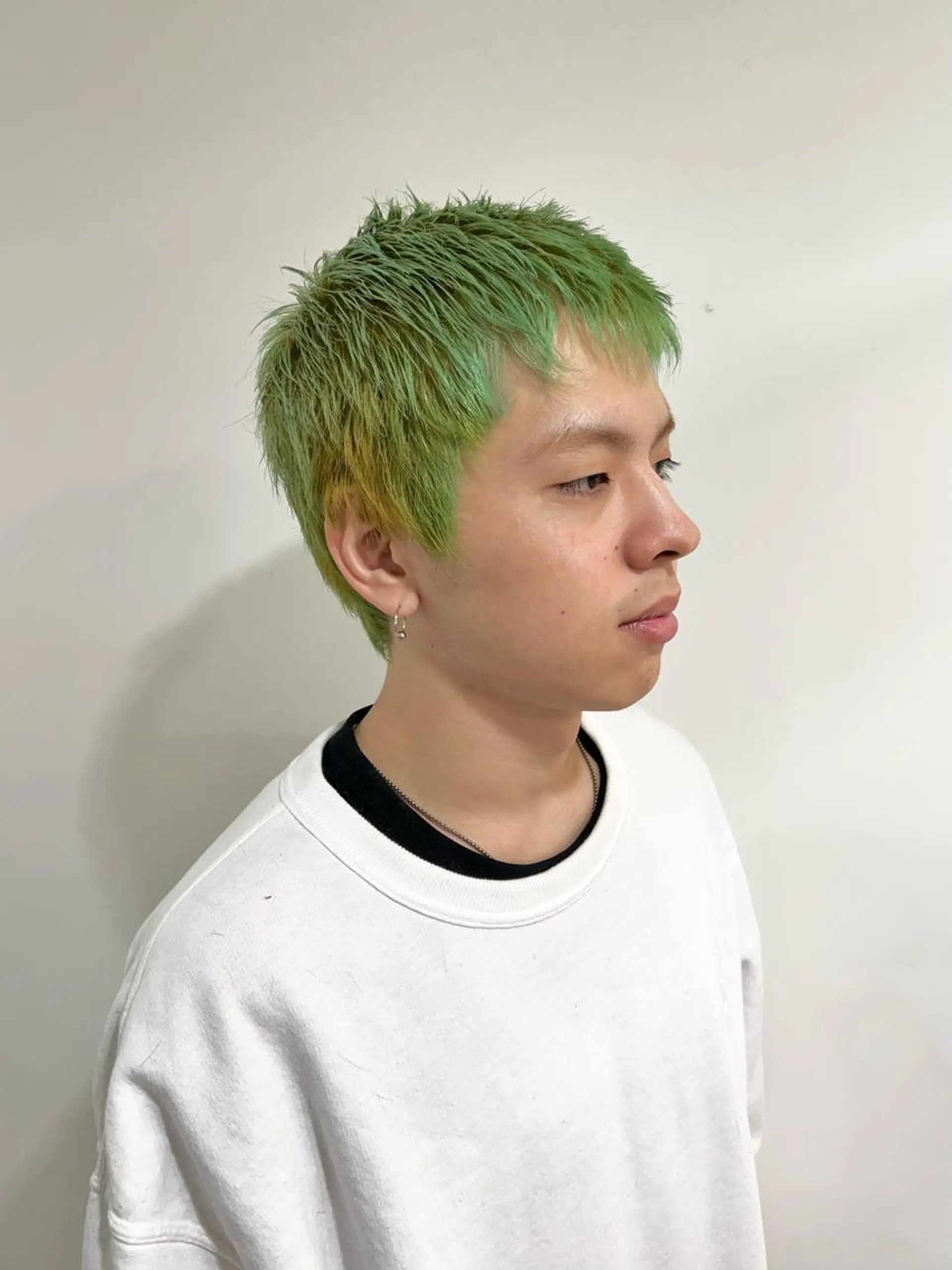 ショート カラー メンズ バズカット ヘアカラー 竹内 康浩のヘアスタイル