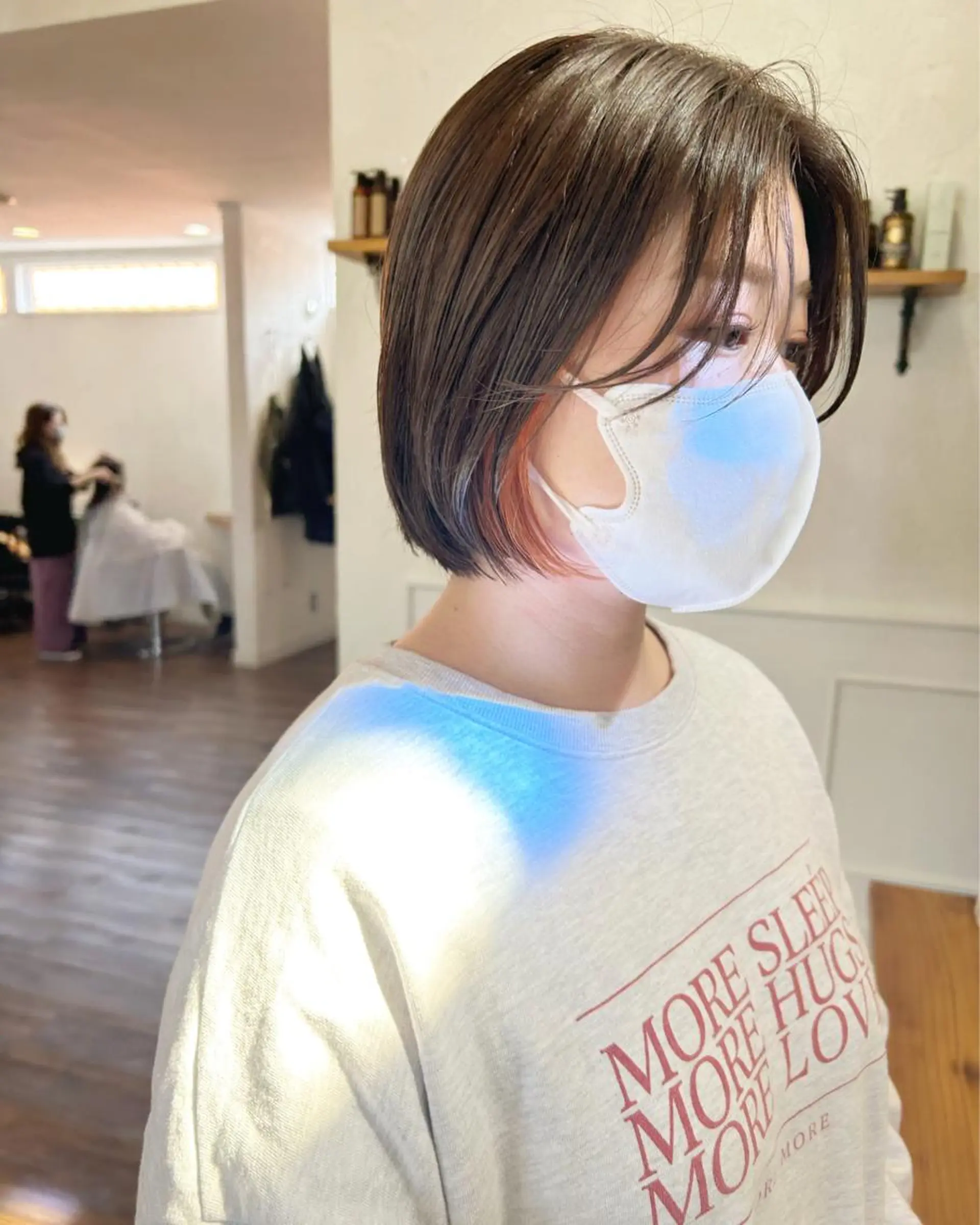 ミディアム カラー インナーカラー ボブ 顔まわりレイヤー レイヤーカット カット ヘアカラー 江原 彩華のヘアスタイル