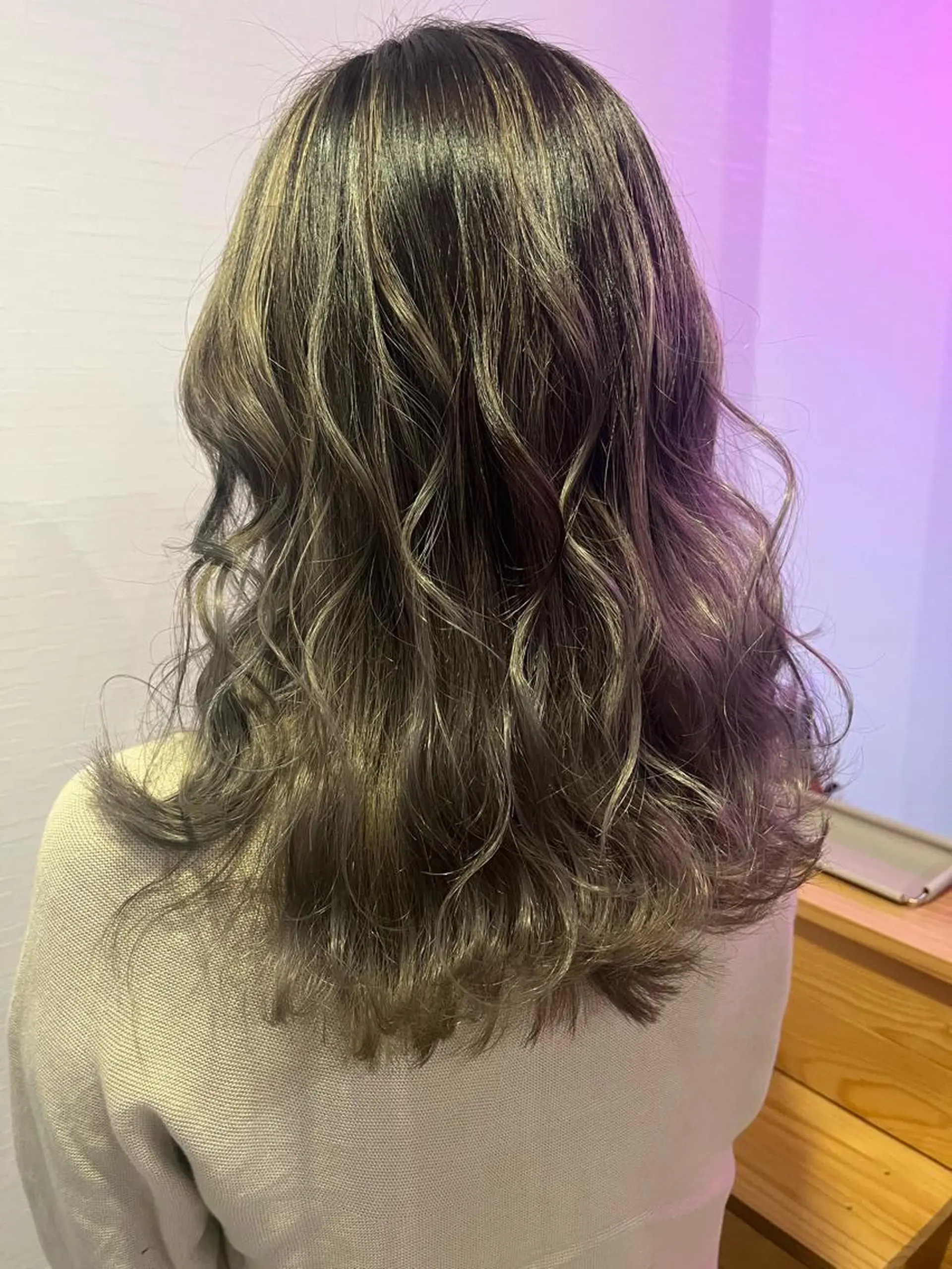 ミディアム カラー ヘアカラー&縮毛矯正 STAR☆RIVERのヘアスタイル