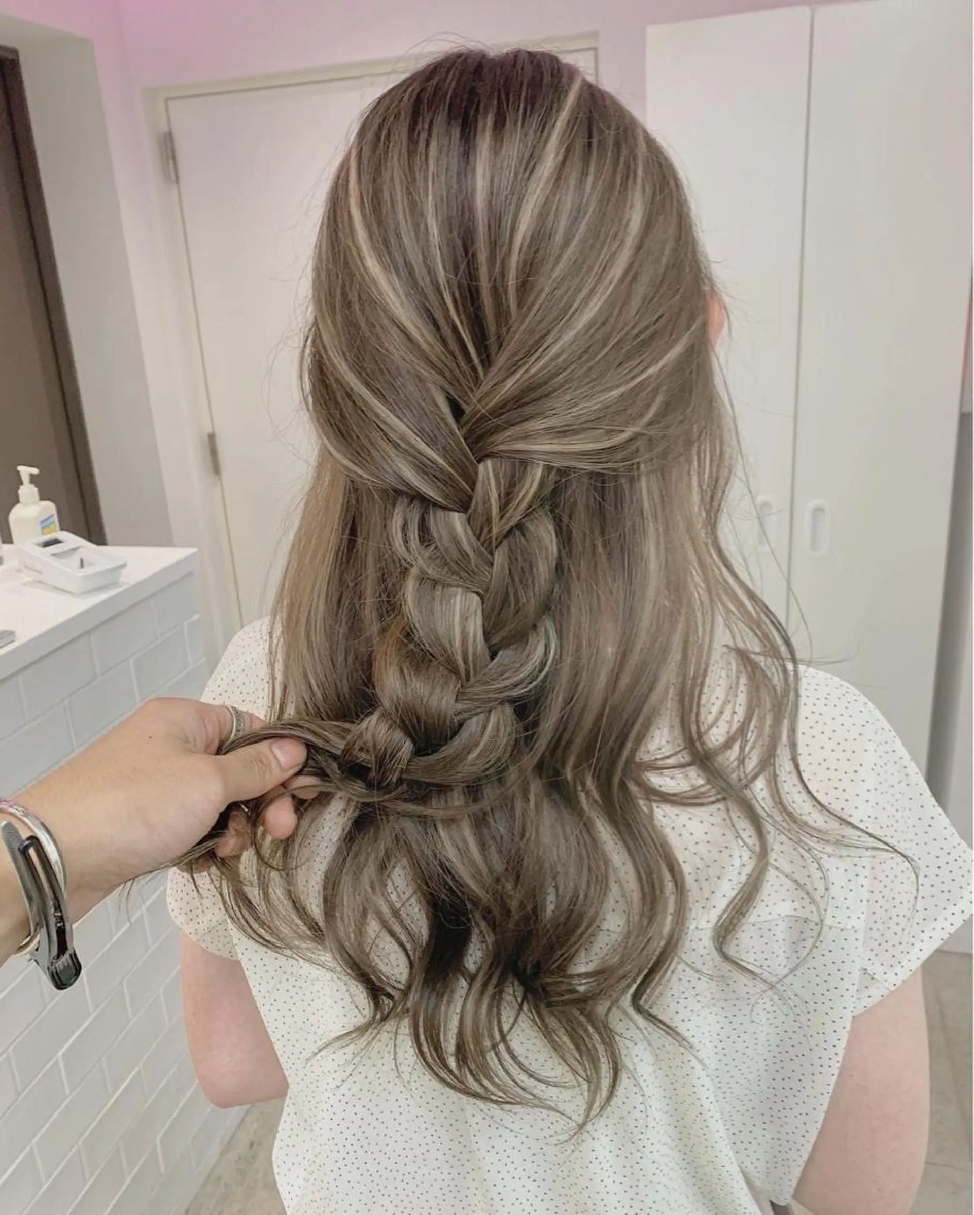 セミロング 韓国風/髪質改善 赤み消し✨junkiのヘアスタイル