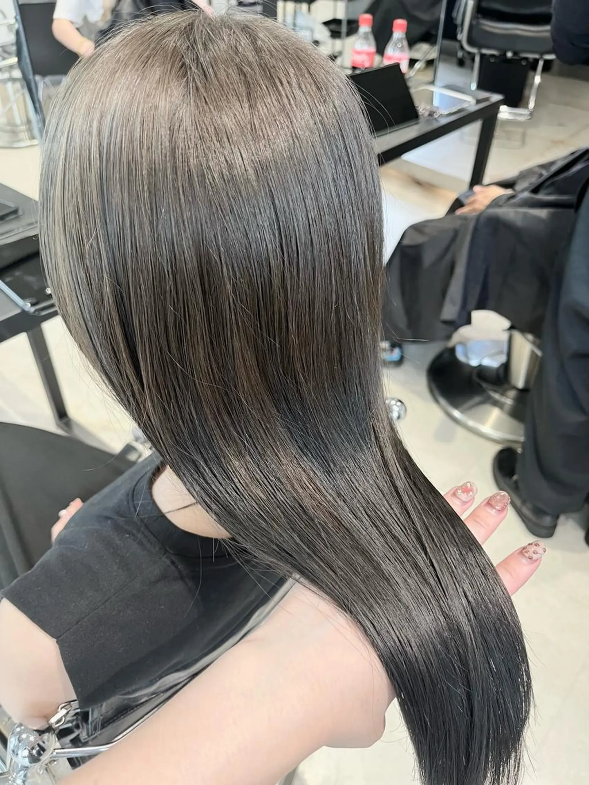 セミロング カラー パーマ ヘアアレンジ ヘアカラー トリートメント 透明感/オリーブ/ グレージュ/YUKAのヘアスタイル