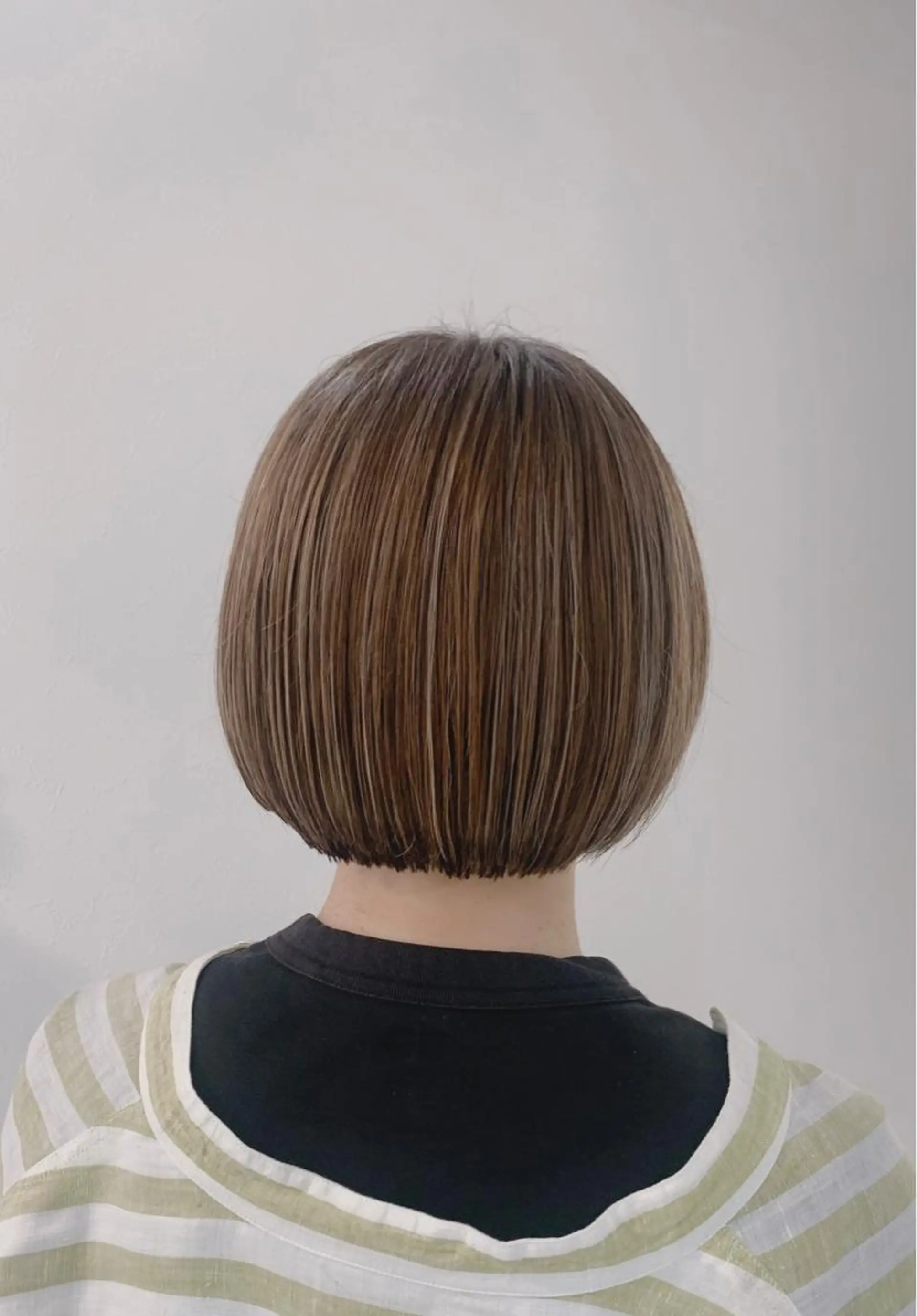 ショート カット ヘアカラー 竹村 恵功代のヘアスタイル