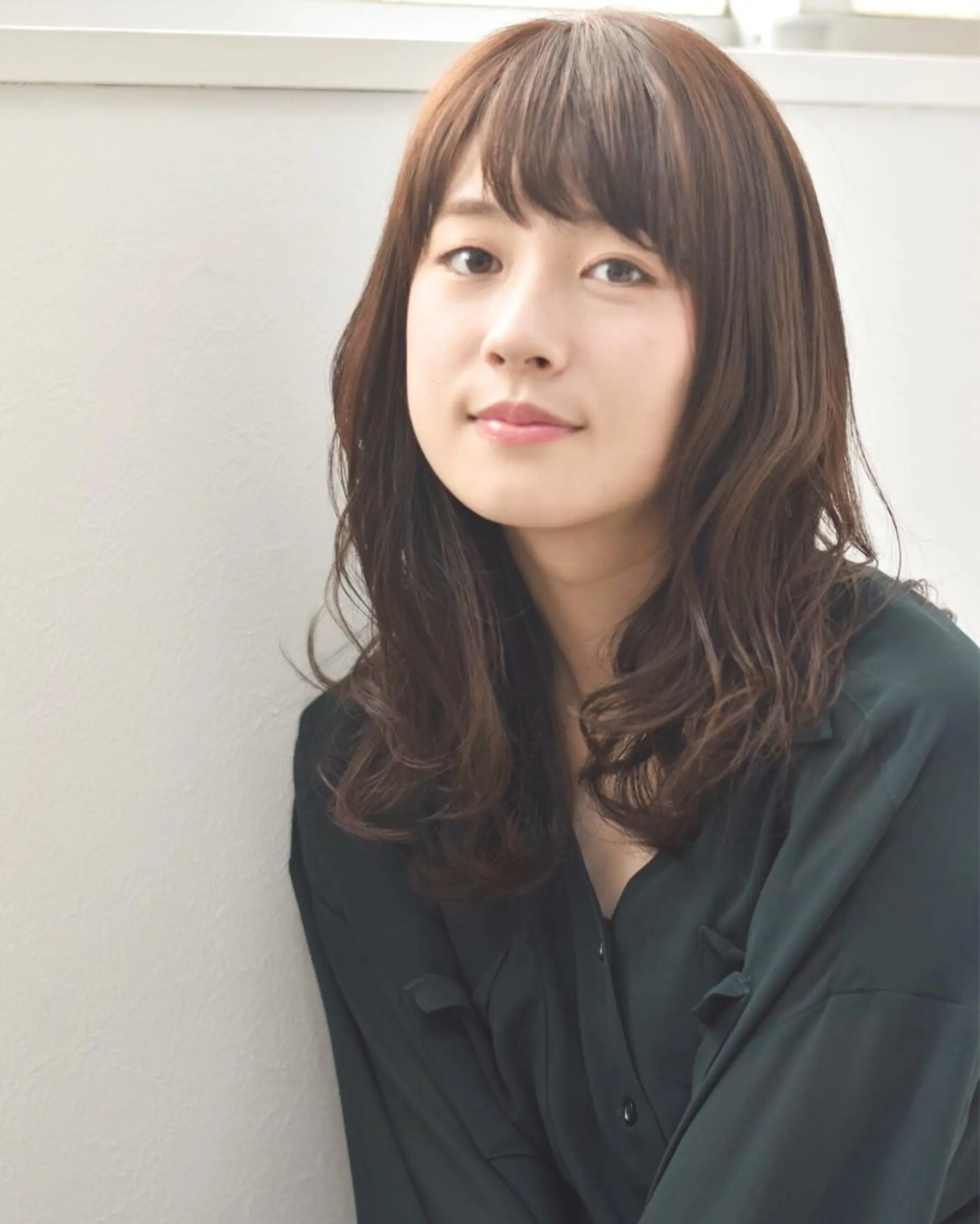 セミロング カラー パーマ 鎌田 祥江のヘアスタイル