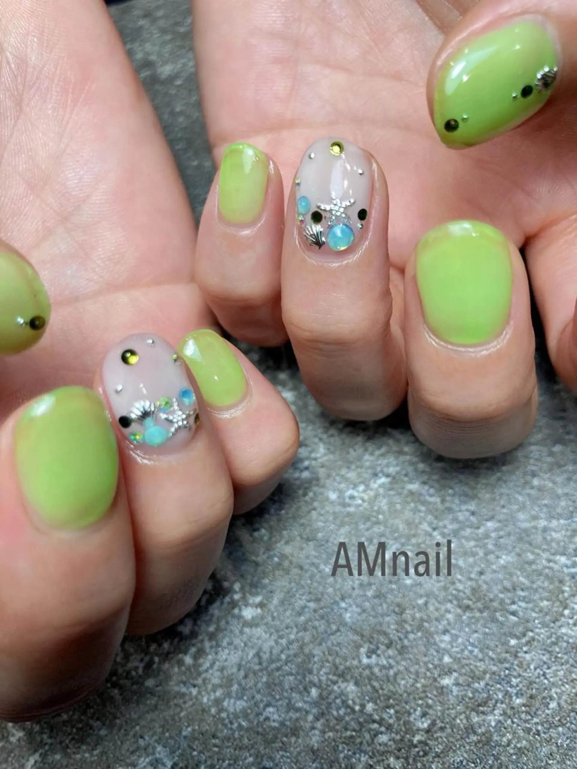 ネイル アートネイル ラメ(グリッター) オフィスネイル ピンク ハンドネイル Am:nail 柏 SUE（スゥ）のネイルデザイン