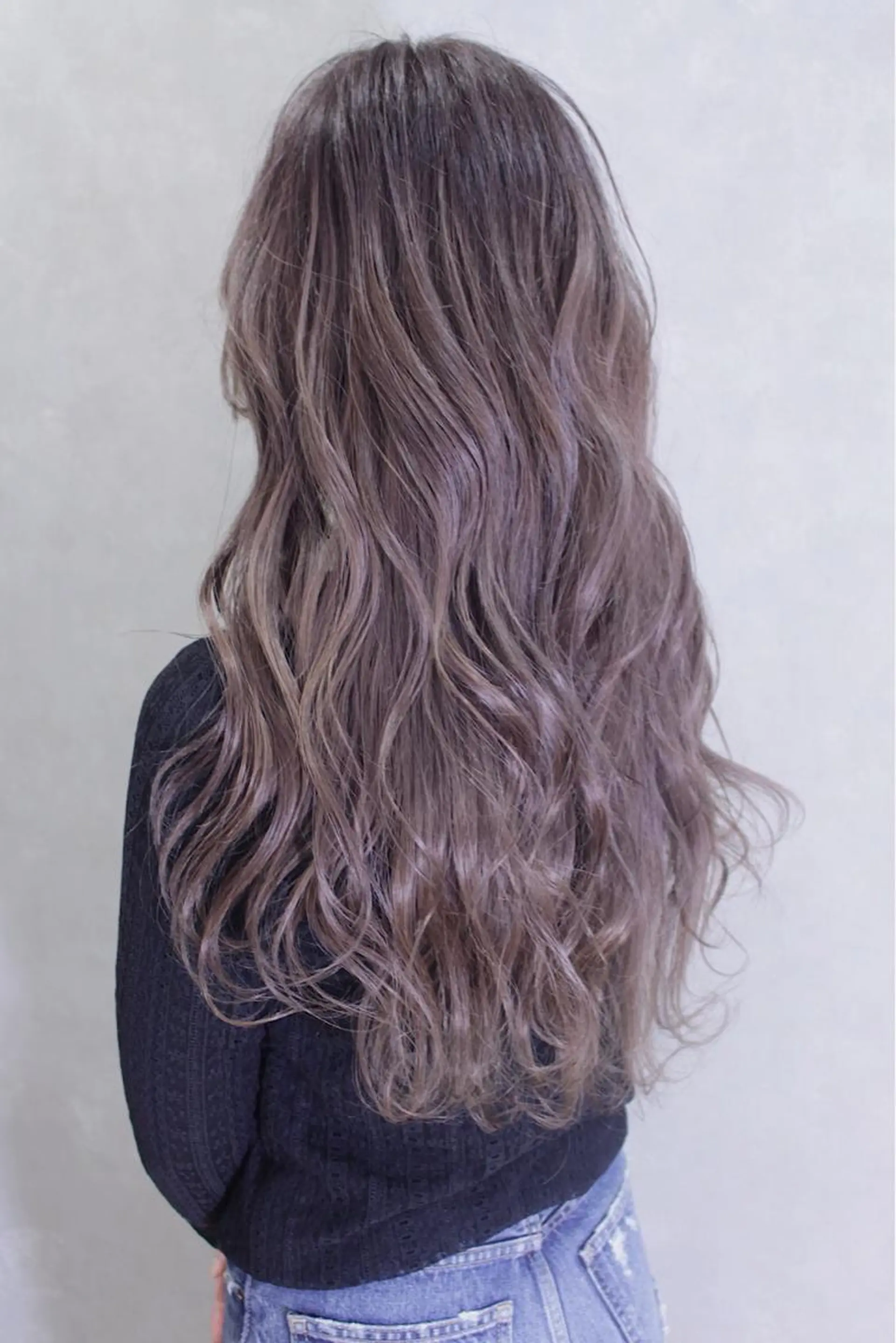 ロング カラー ヘアアレンジ ベージュカラー ピンクカラー ピンクベージュ ヘアカラー トリートメント lani ブリーチ /ダブルカラーのヘアスタイル