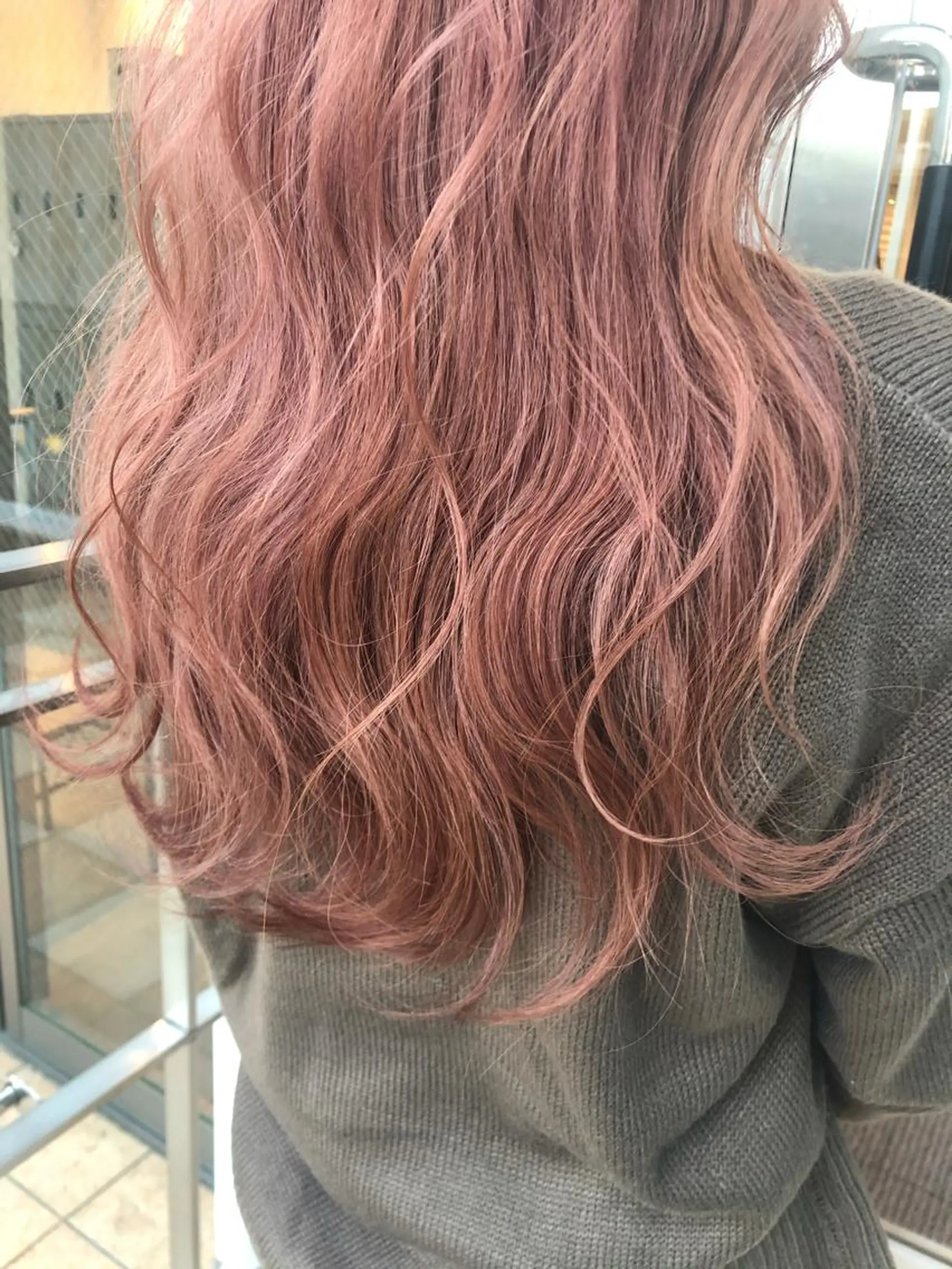 カラー 髪質改善N°rico 杉本怜美のヘアスタイル