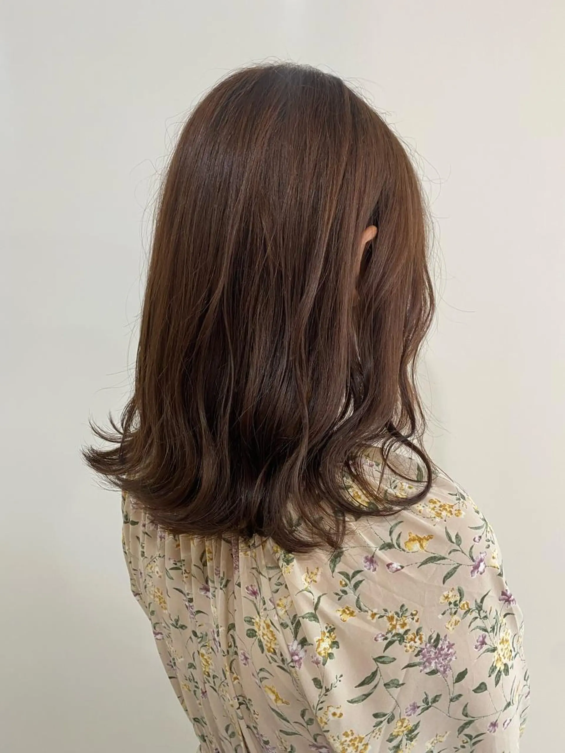 セミロング 川野 彩海のヘアスタイル