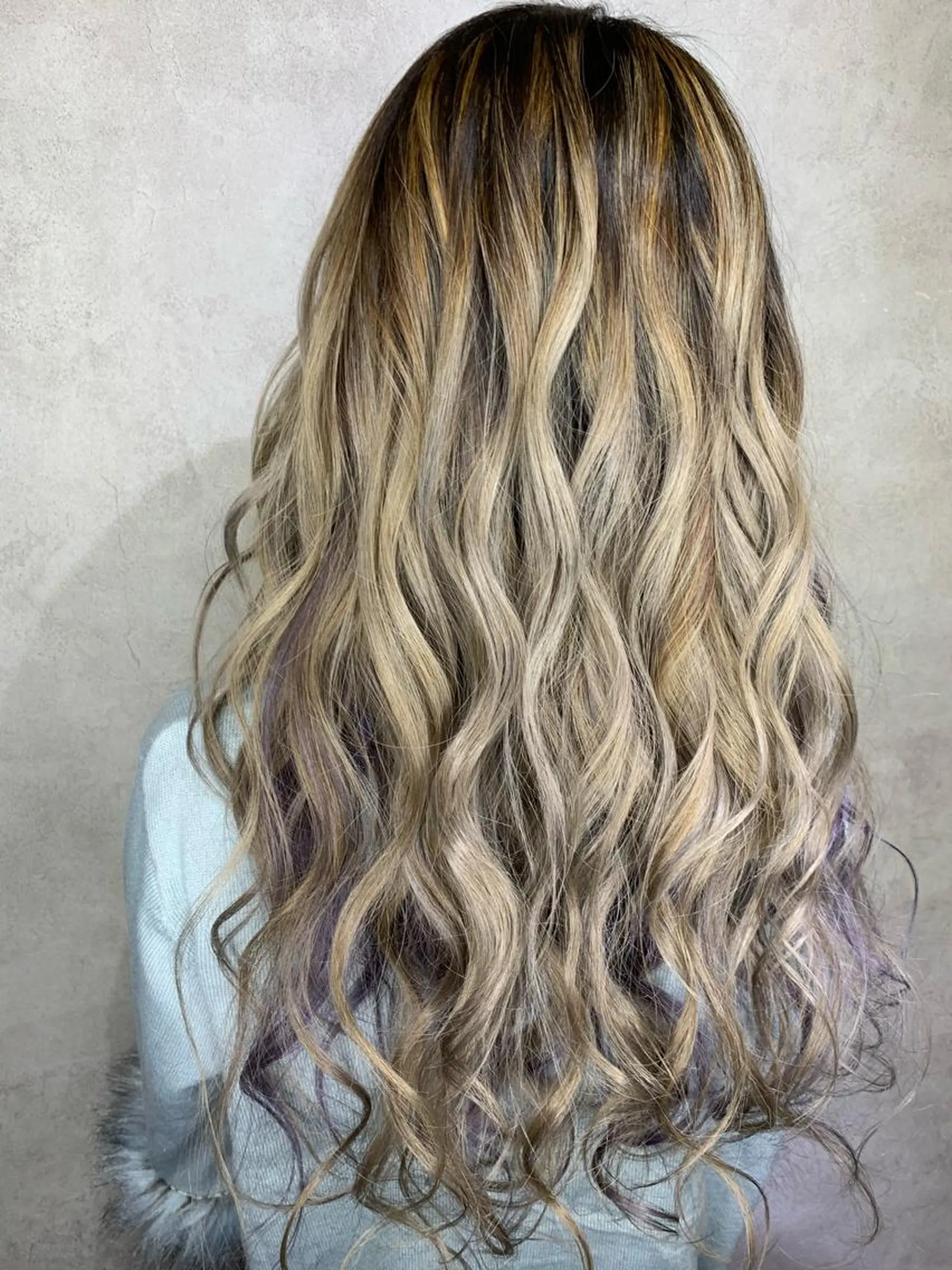 ロング BuzZ所属・西村 雄二/エクステのヘアスタイル