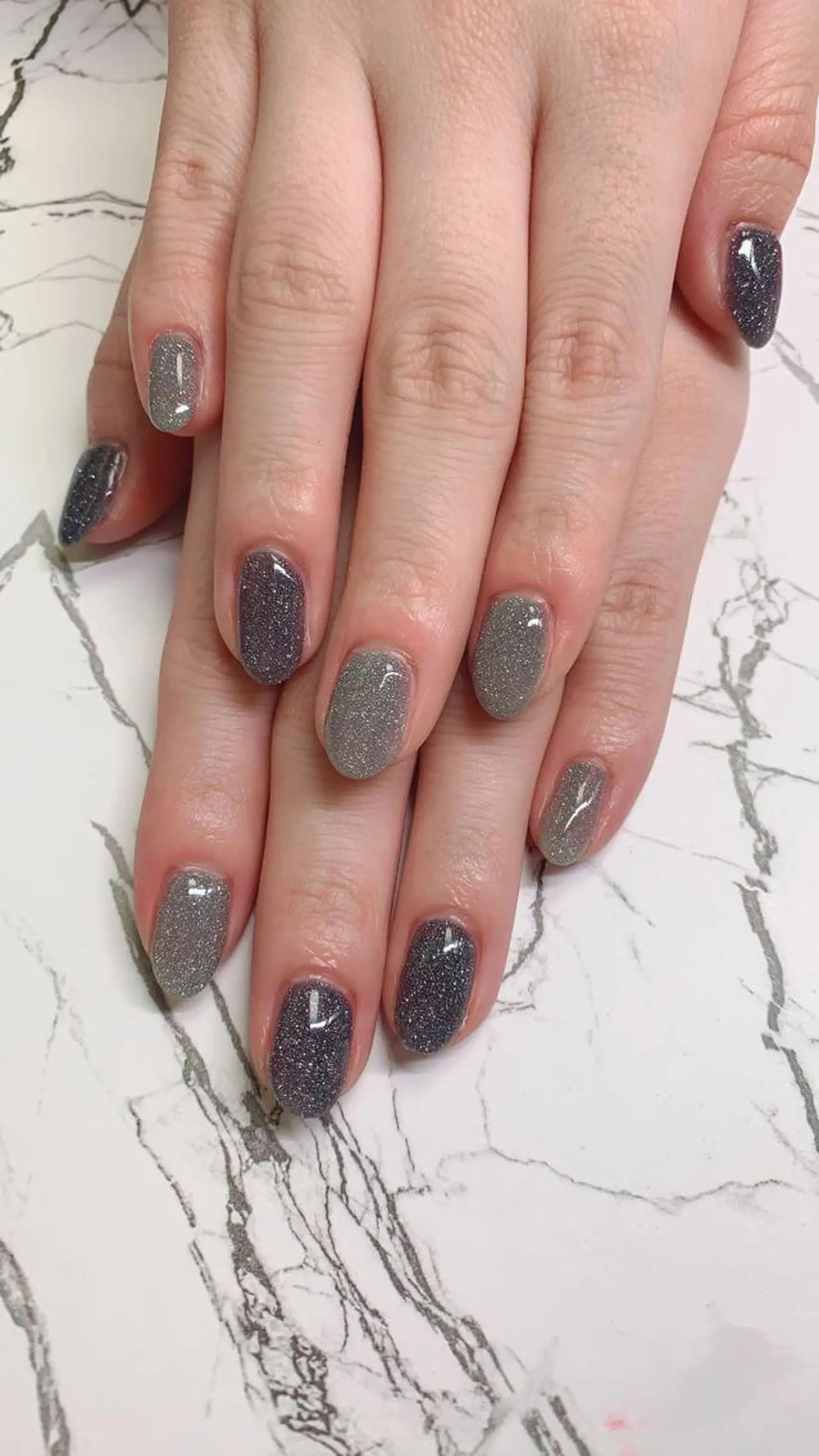 ネイル はな💎ネイル ワンホン、長さ出しのネイルデザイン