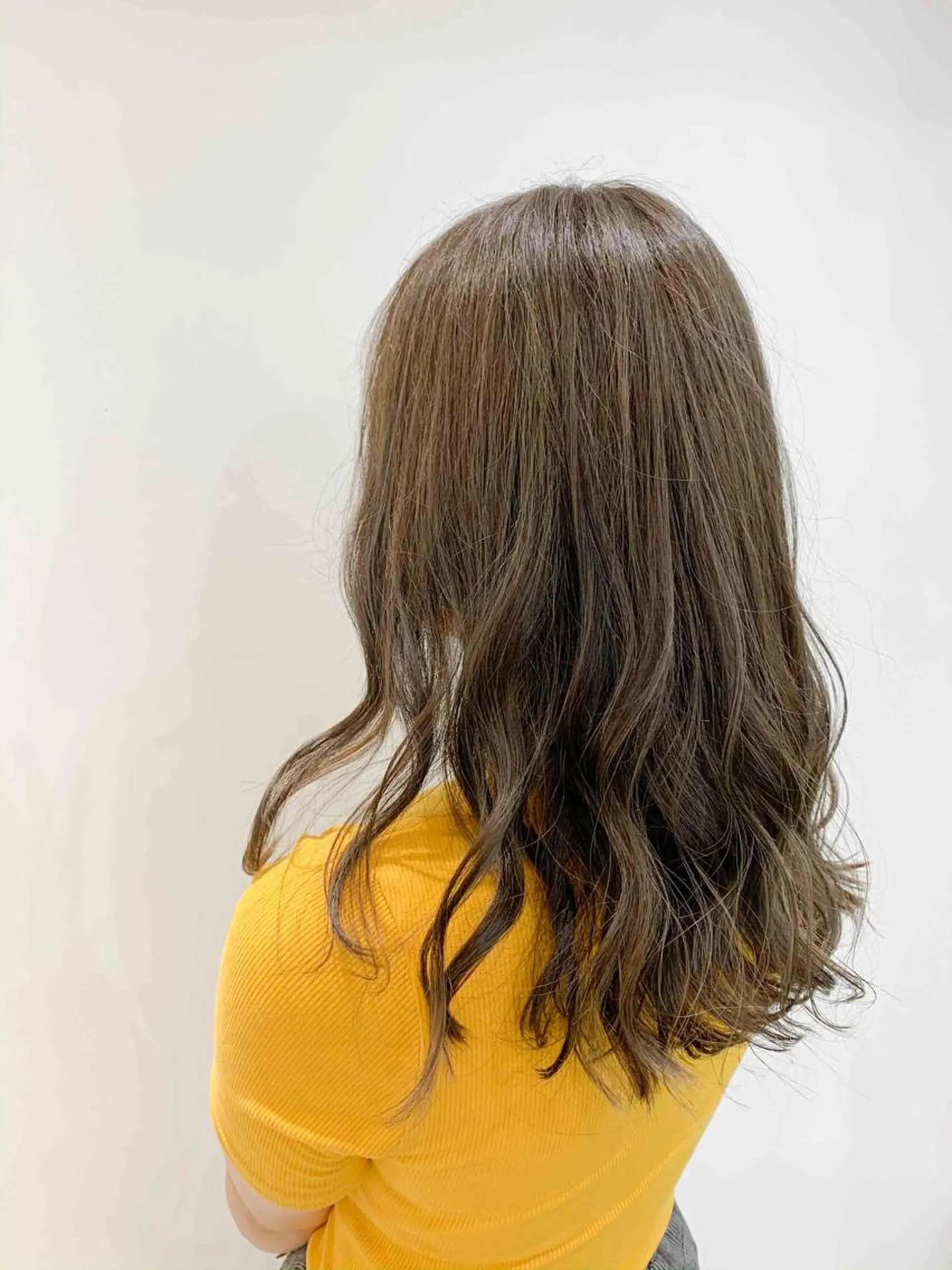 セミロング 縮毛矯正/髪質改善 /韓国風　山川春輝のヘアスタイル