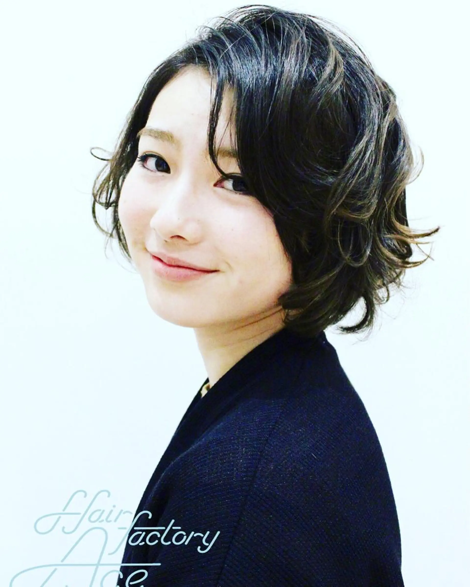 ショート 所渉/韓国レイヤー /ウルフカットのヘアスタイル