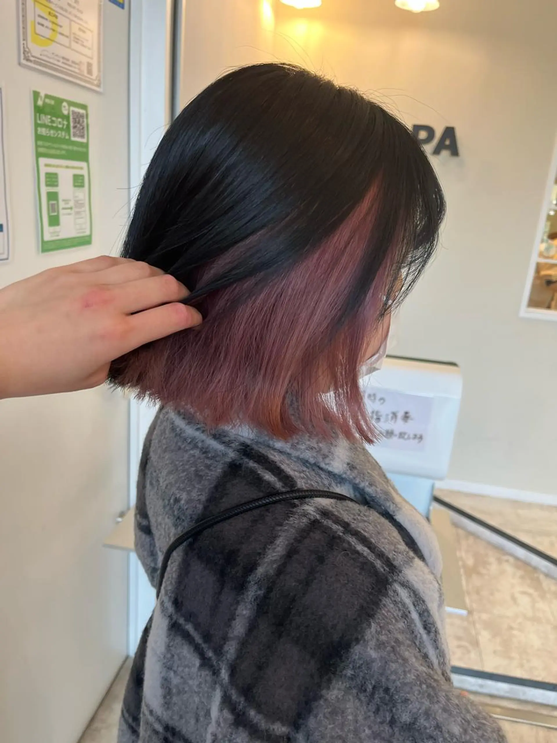 ミディアム カラー インナーカラー ベージュカラー/ いぢちるみのヘアスタイル