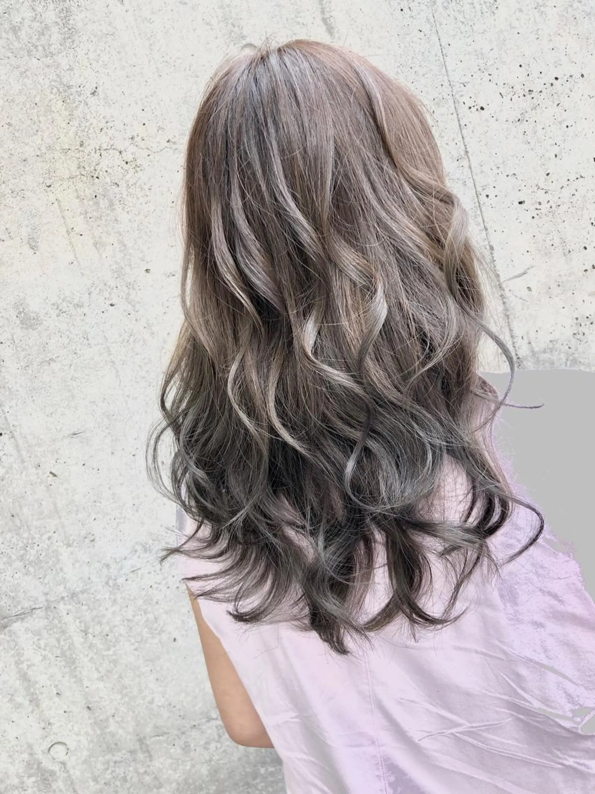 ロング カラー ロングレイヤー レイヤーカット ロング 1日1名様限定 予約可能のヘアスタイル