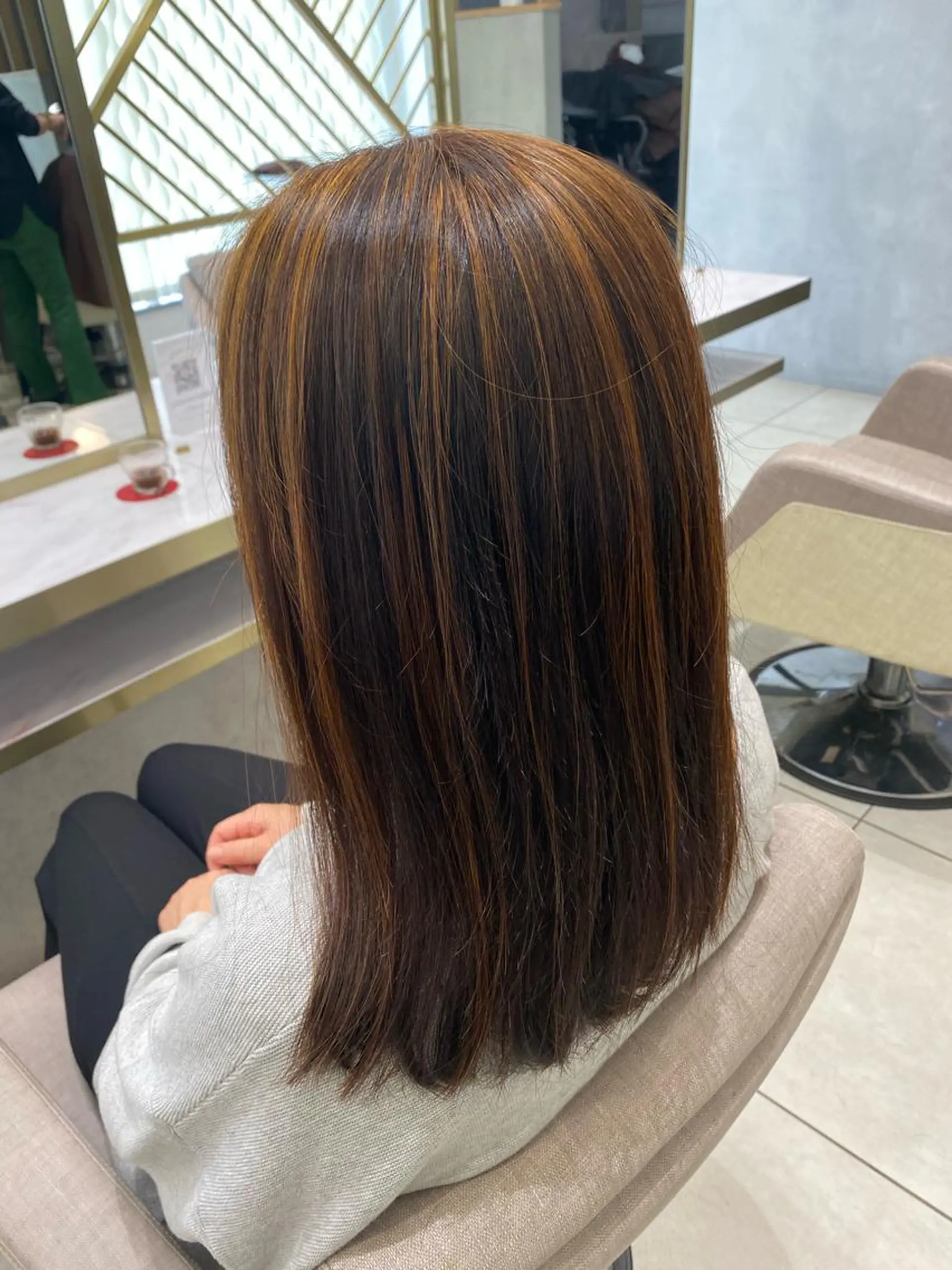 セミロング カラー ハイライトカラー ハイライト ヘアカラー 渡辺　亮/ 白髪ぼかし/髪質改善のヘアスタイル
