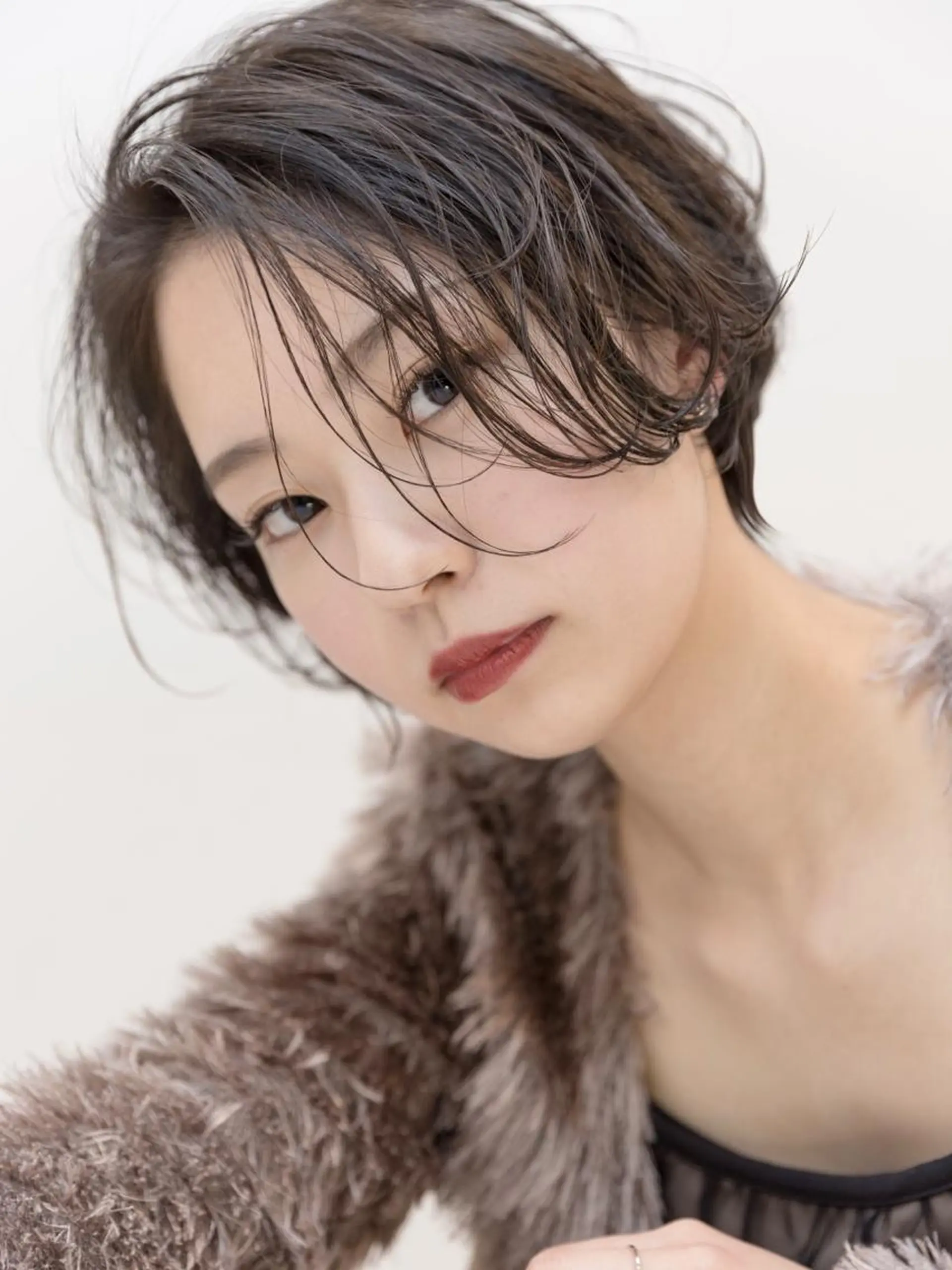 ショート カラー ツジガキ ユウスケのヘアスタイル