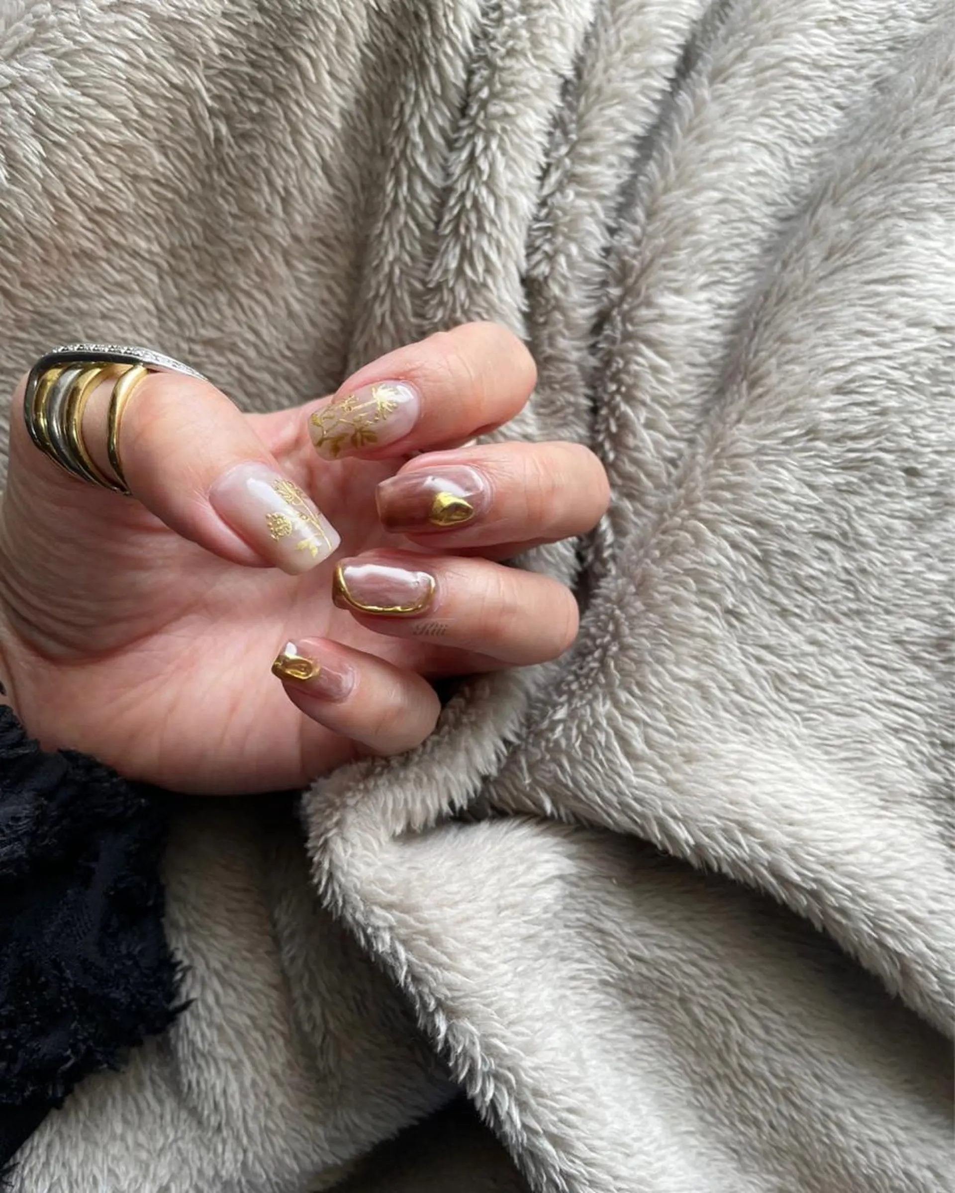 ネイル ハンドネイル フットネイル kiii.__ ✴︎*のネイルデザイン