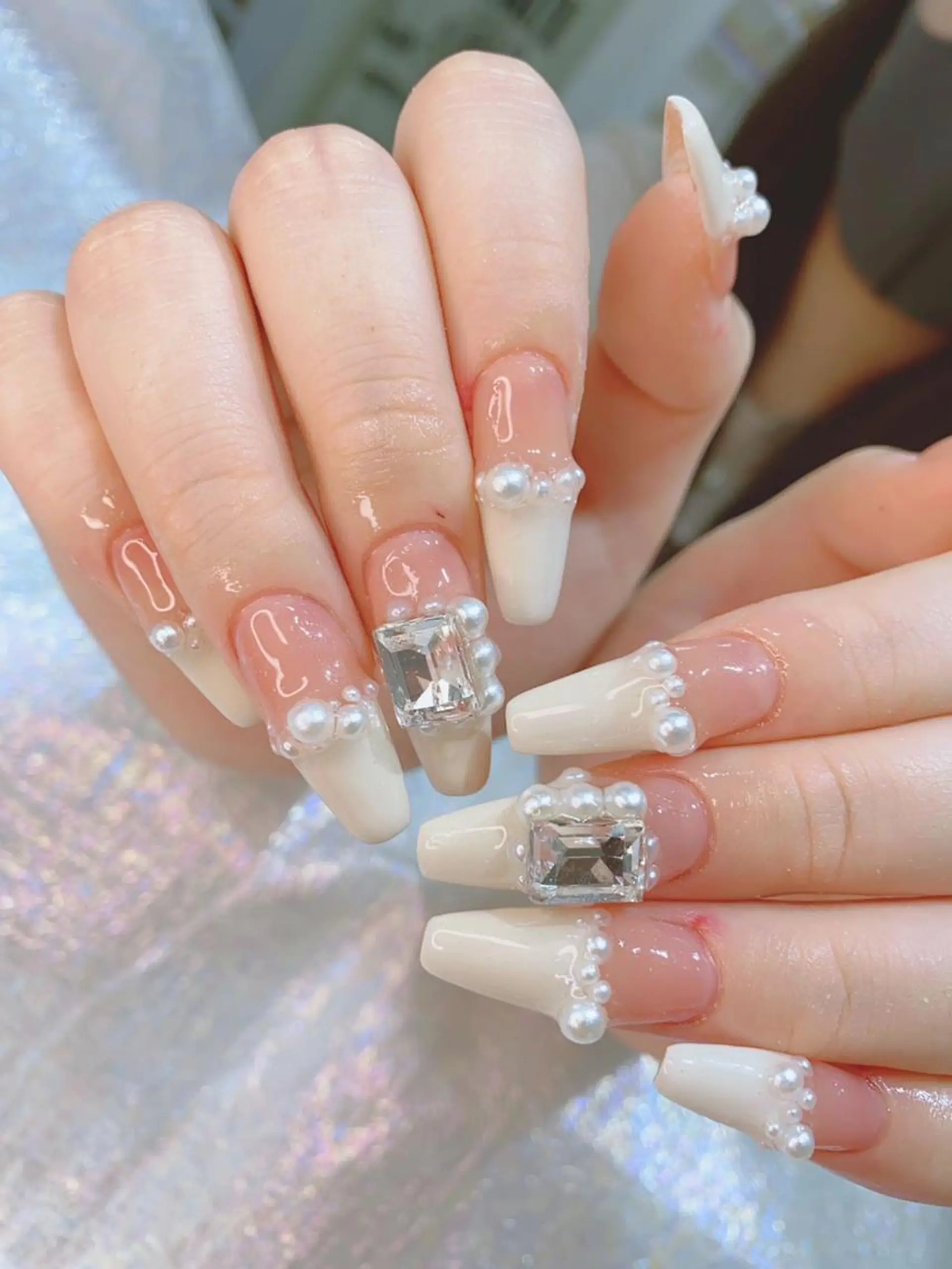 ネイル 長さ出し ネイルチップ Queens momoのネイルデザイン