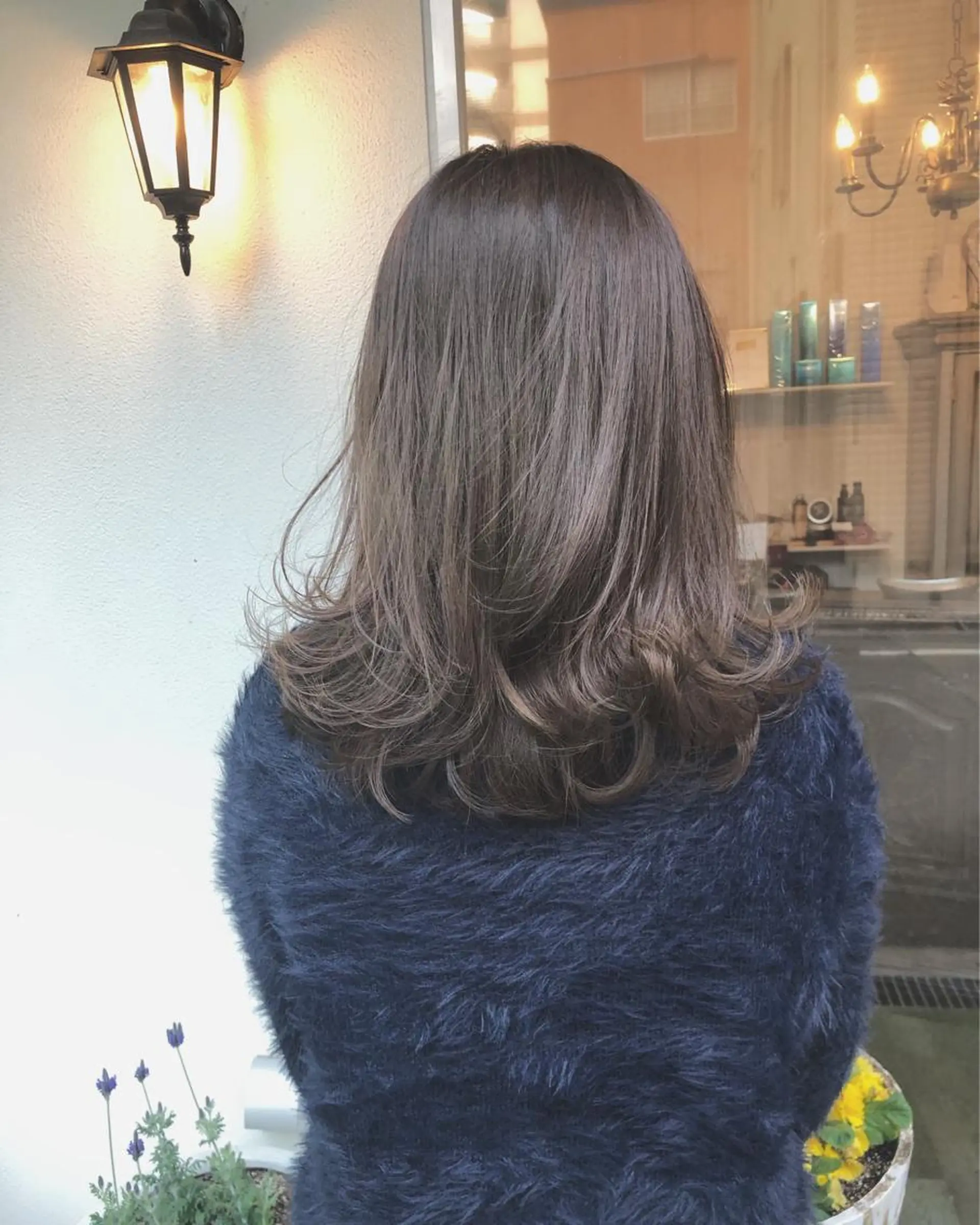 セミロング カット ヘアカラー トリートメント ＨＩ ROのヘアスタイル