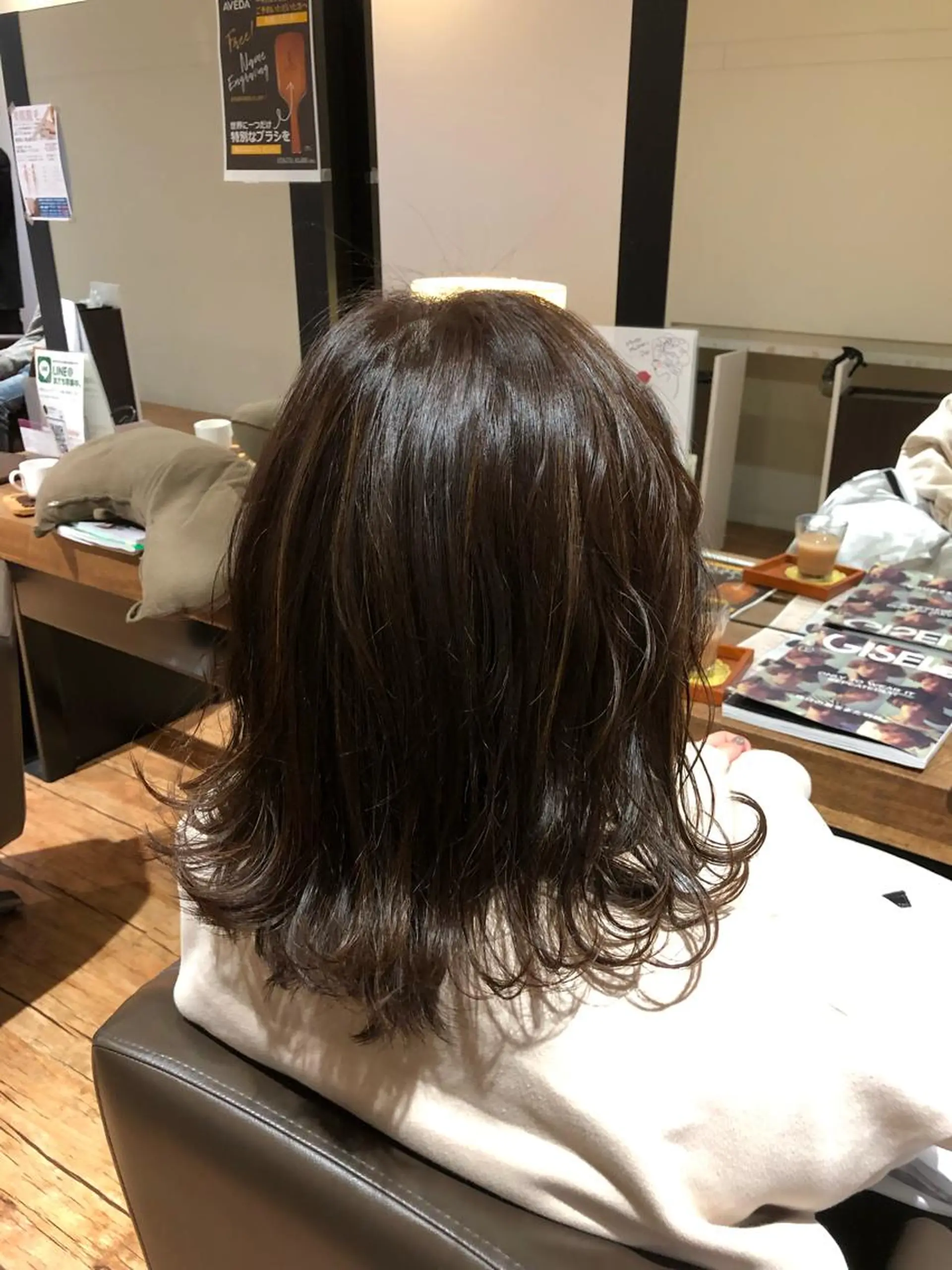 ミディアム アッシュ ハイライト カット ヘアカラー トリートメント 魅力引き出しUP😉 ✂︎吉田尚矢✂︎のヘアスタイル